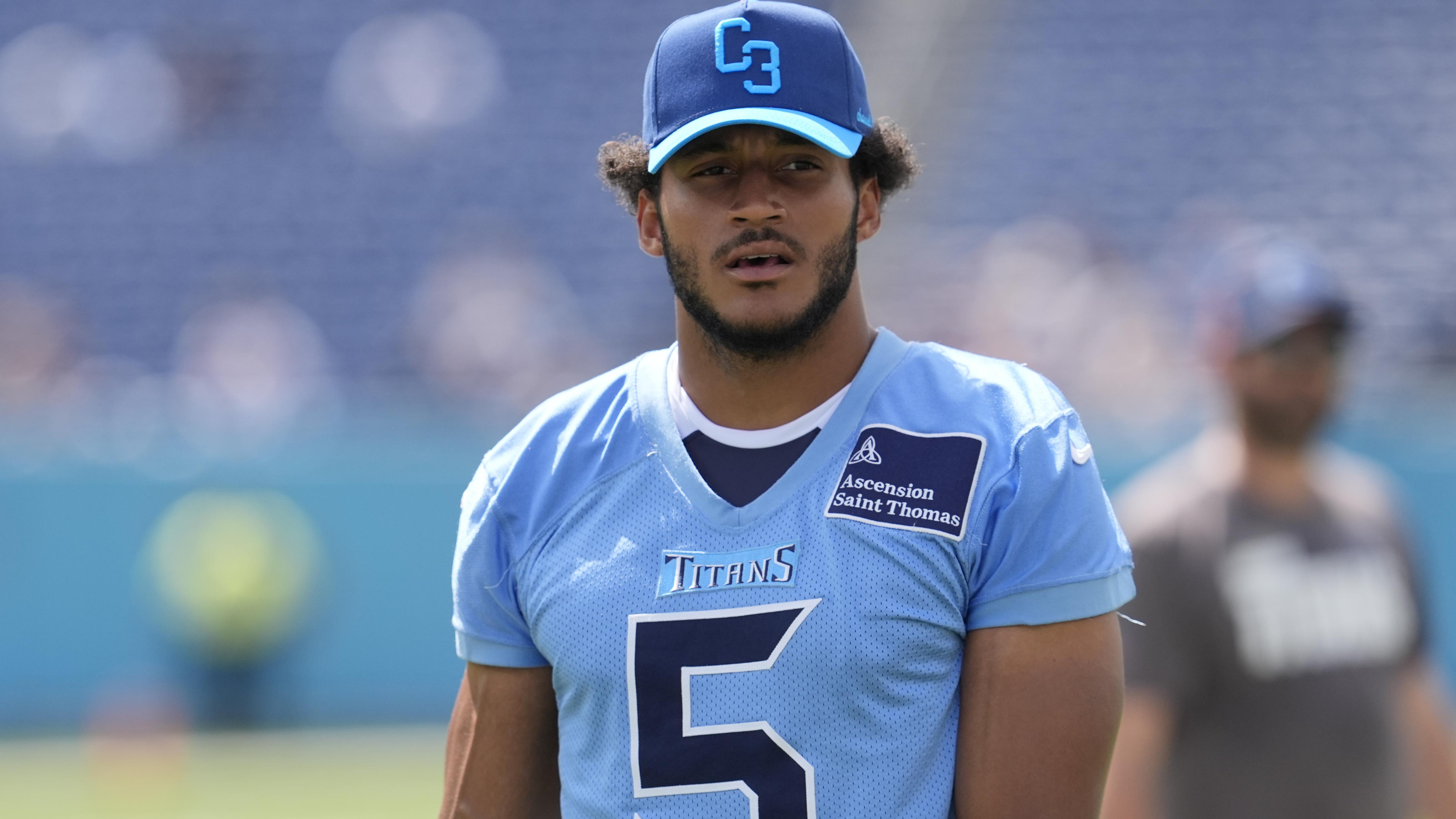 Titans Camp Football