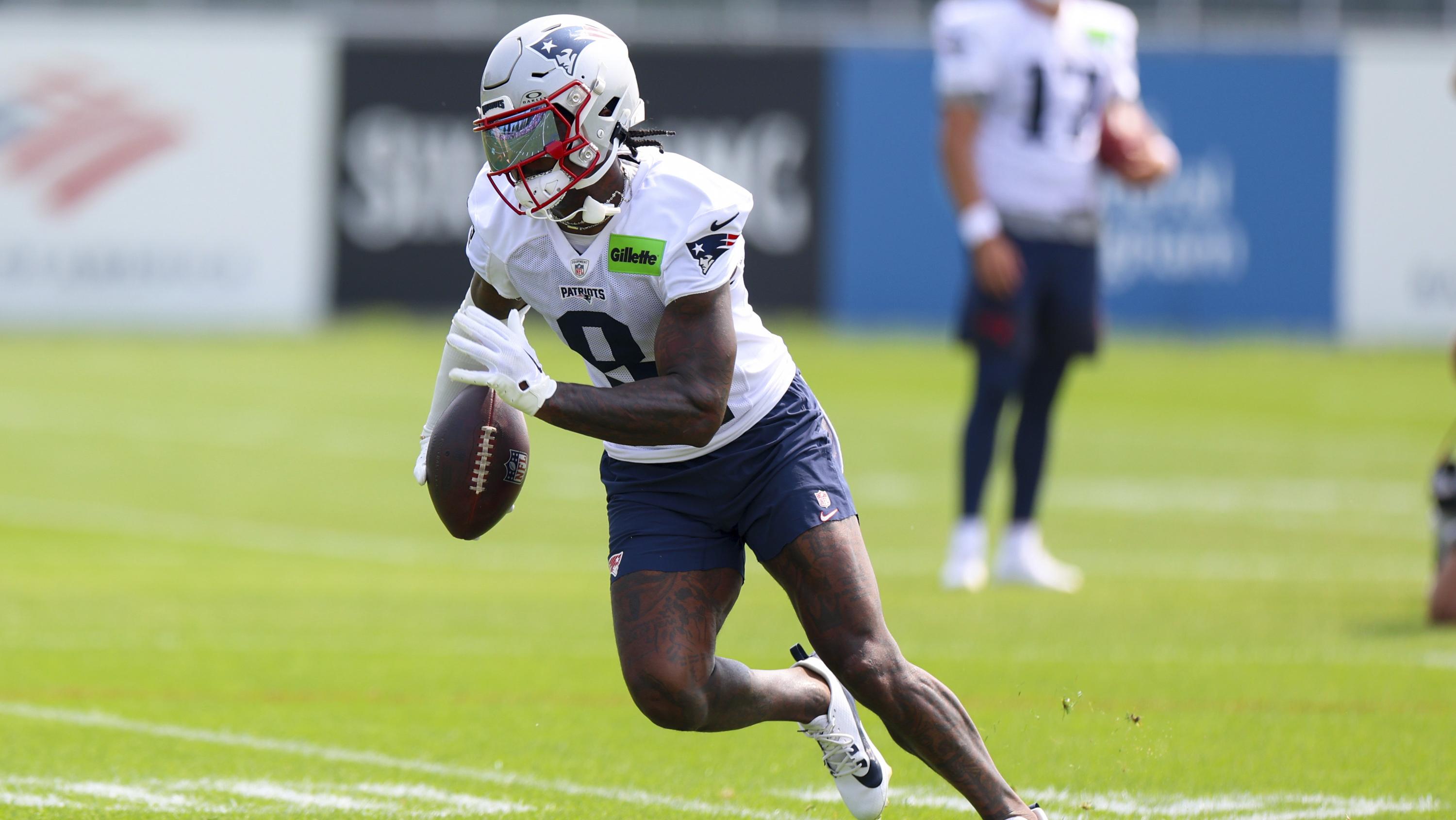 Stefon Diggs Reportedly Has ‘Exceeded Expectations’ at Patriots Camp amid Injury Rehab