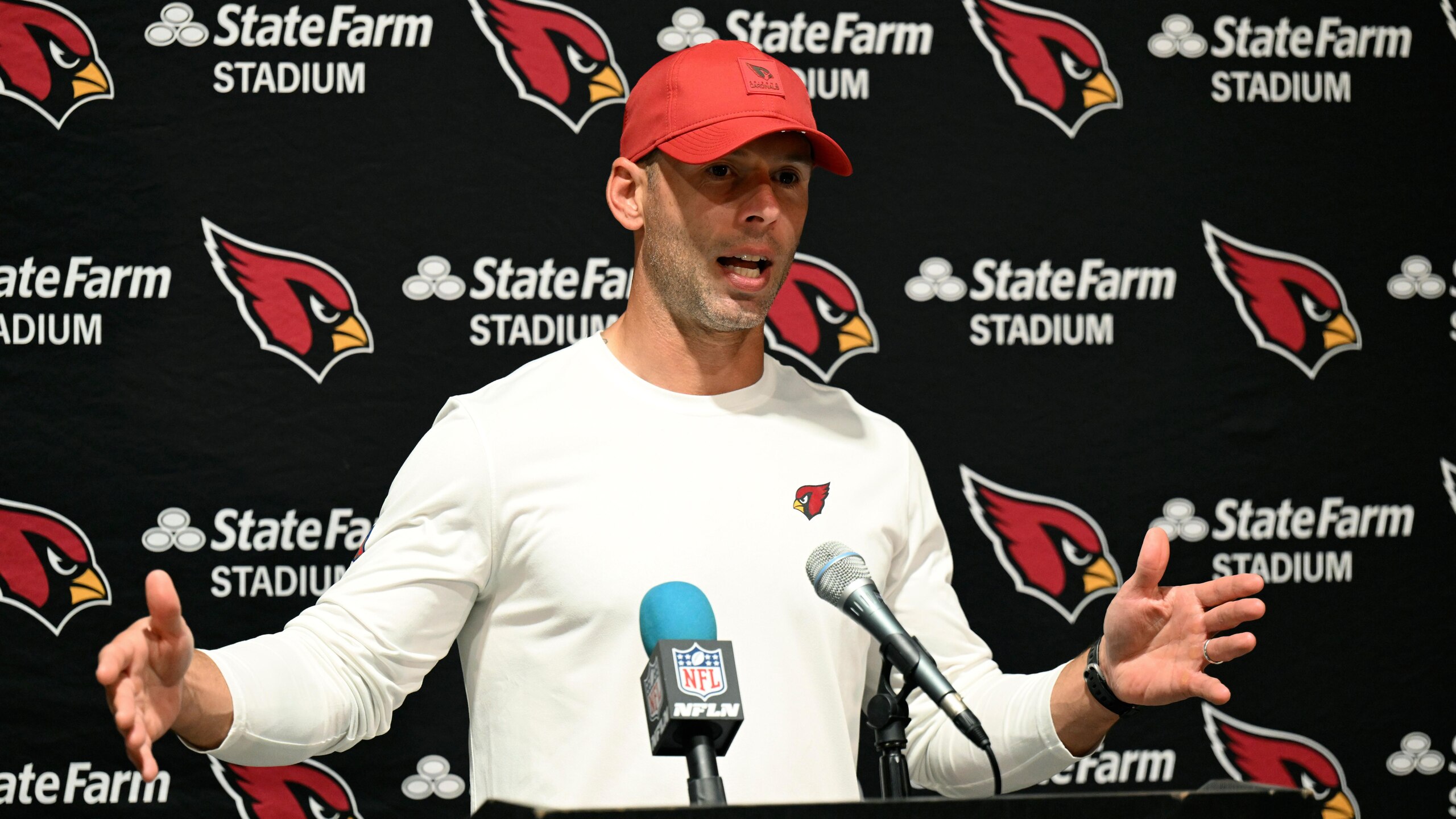 Cardinals Buccaneers Football