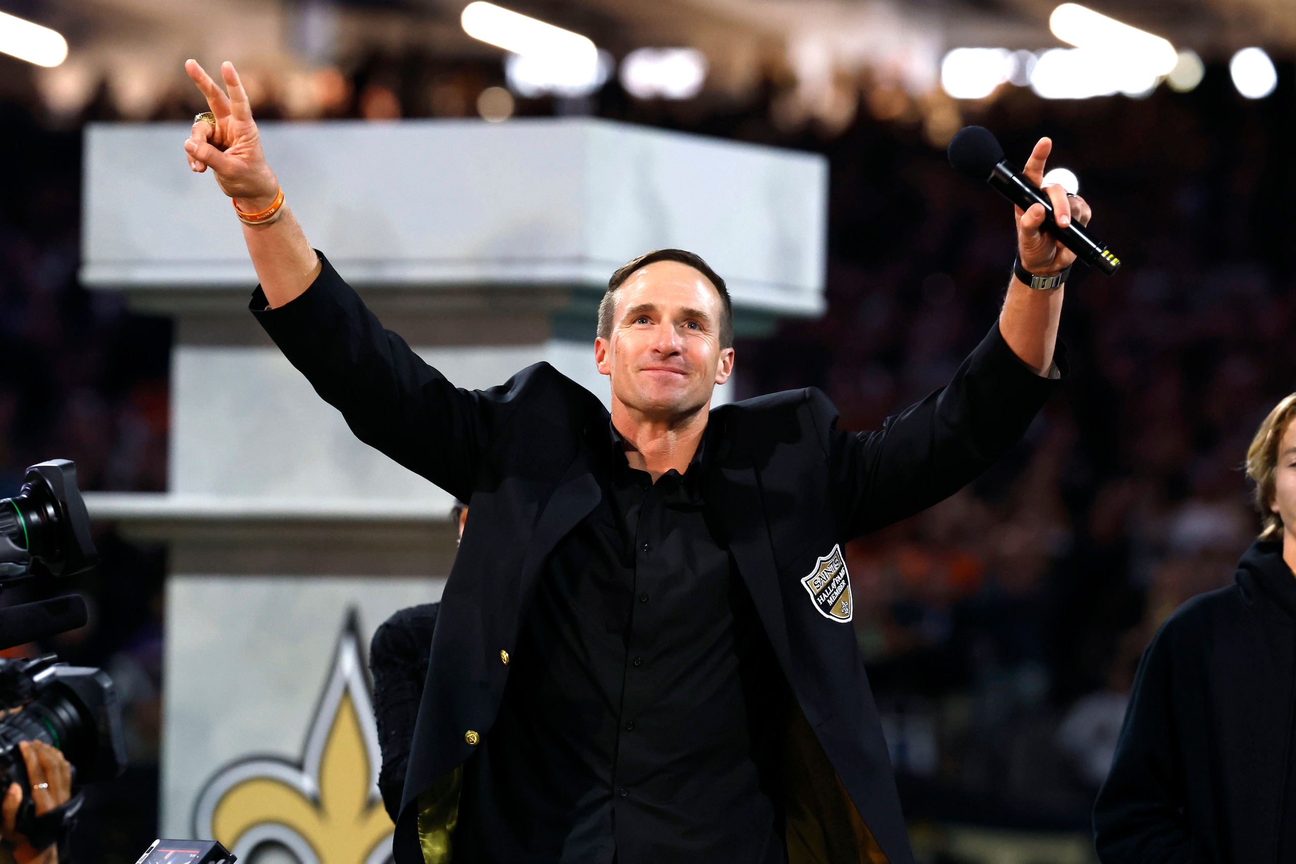 Broncos Saints Football