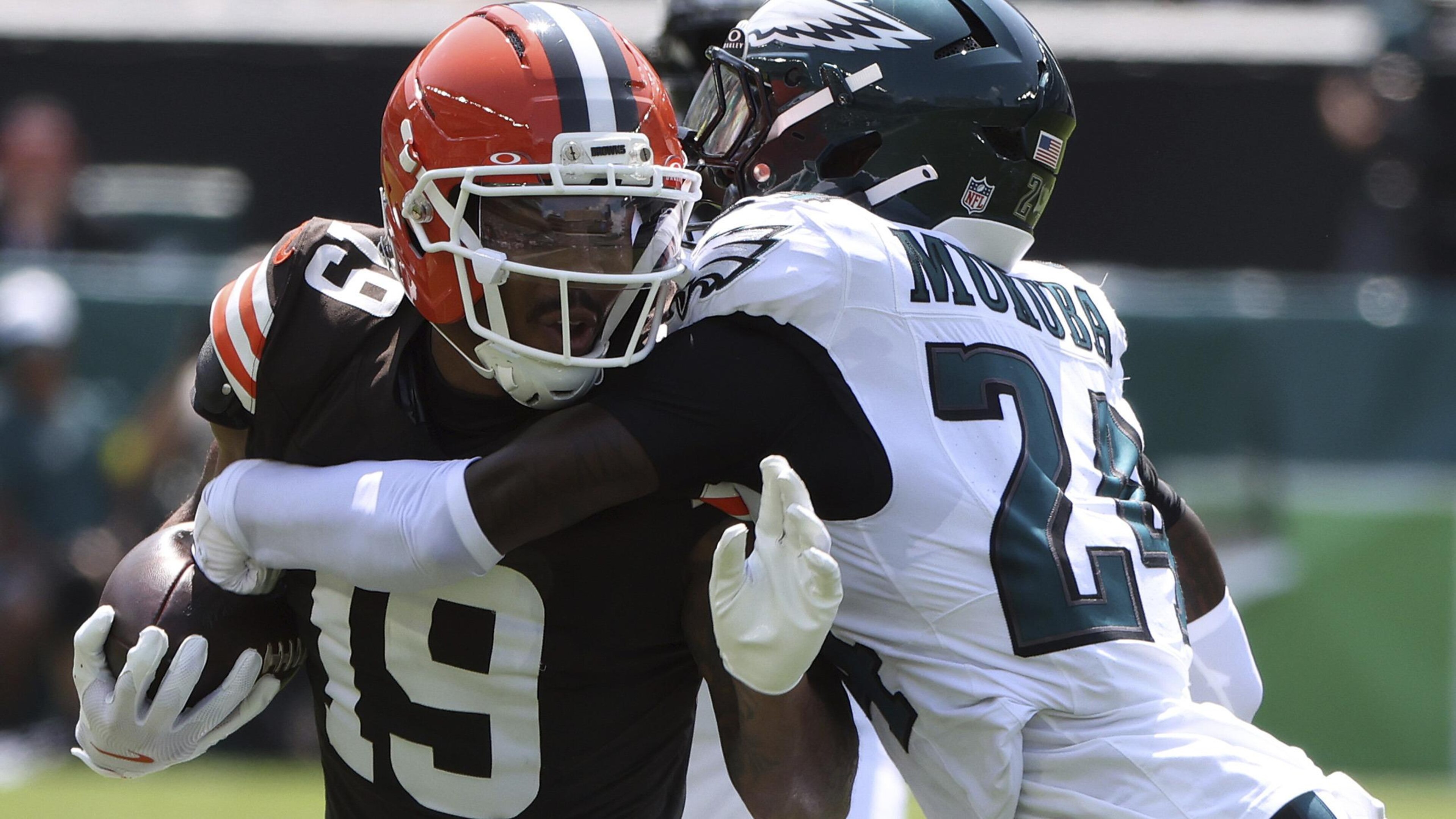 Browns Eagles Football