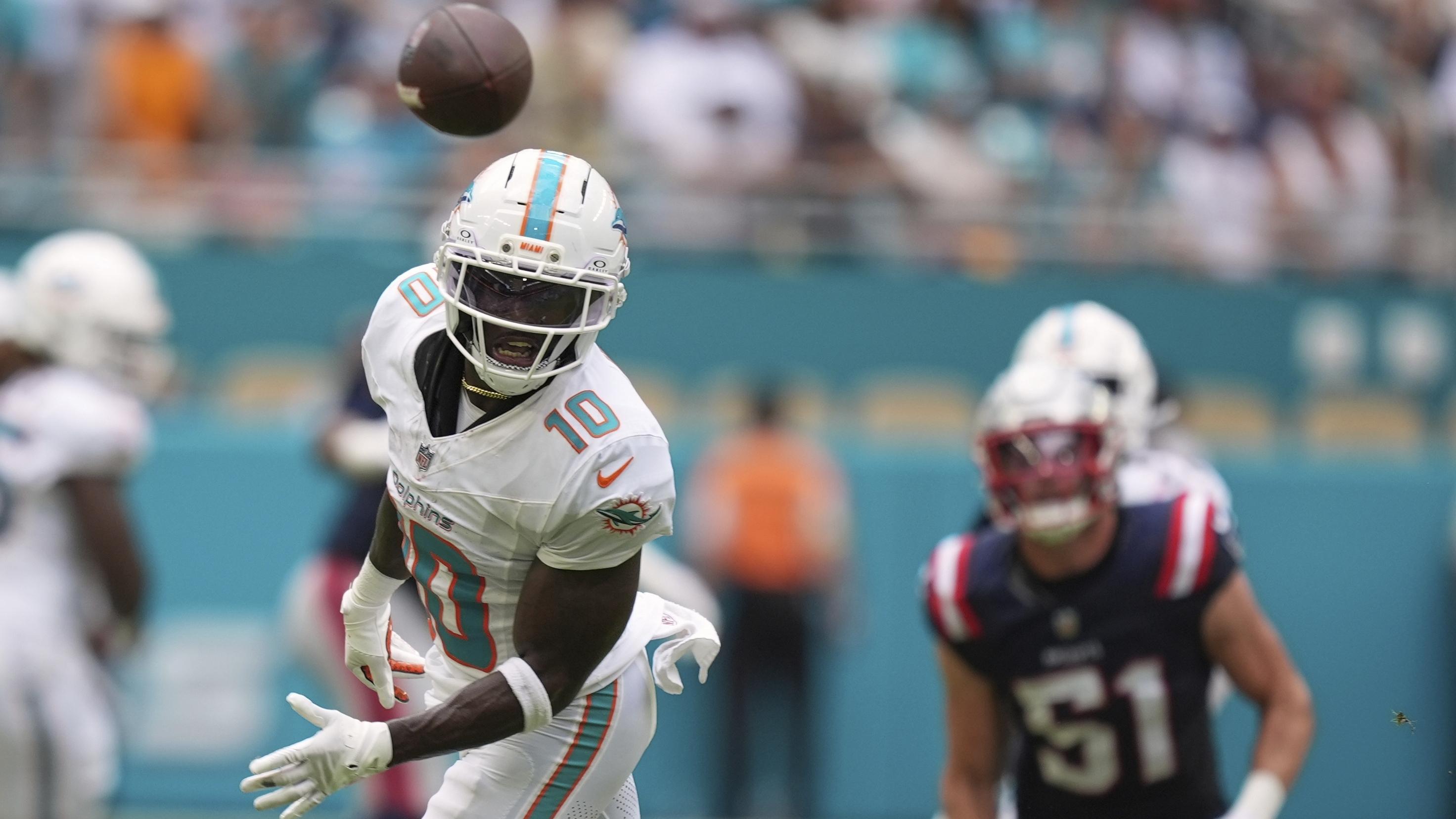 Patriots Dolphins Football