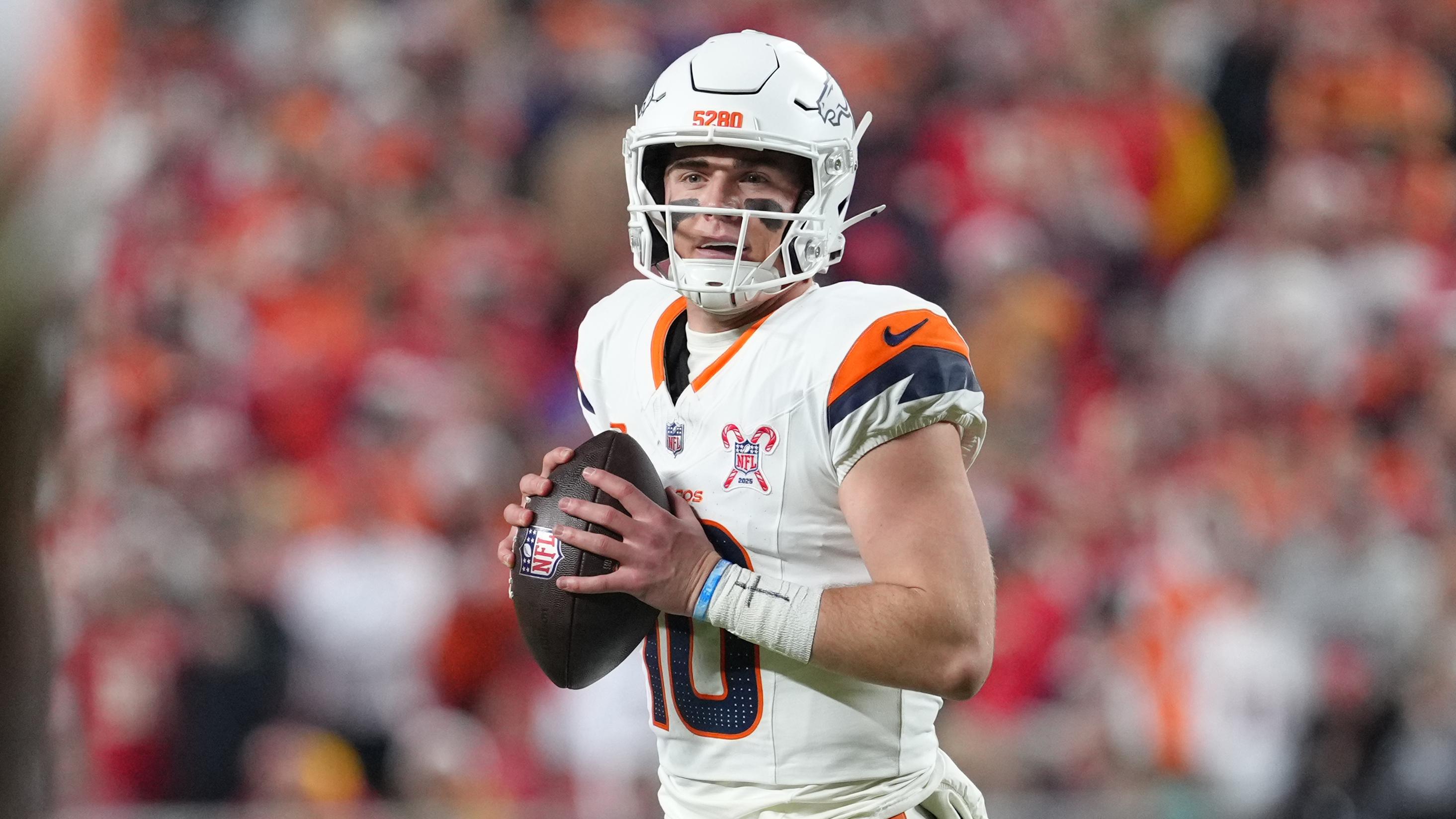 Broncos Chiefs Football