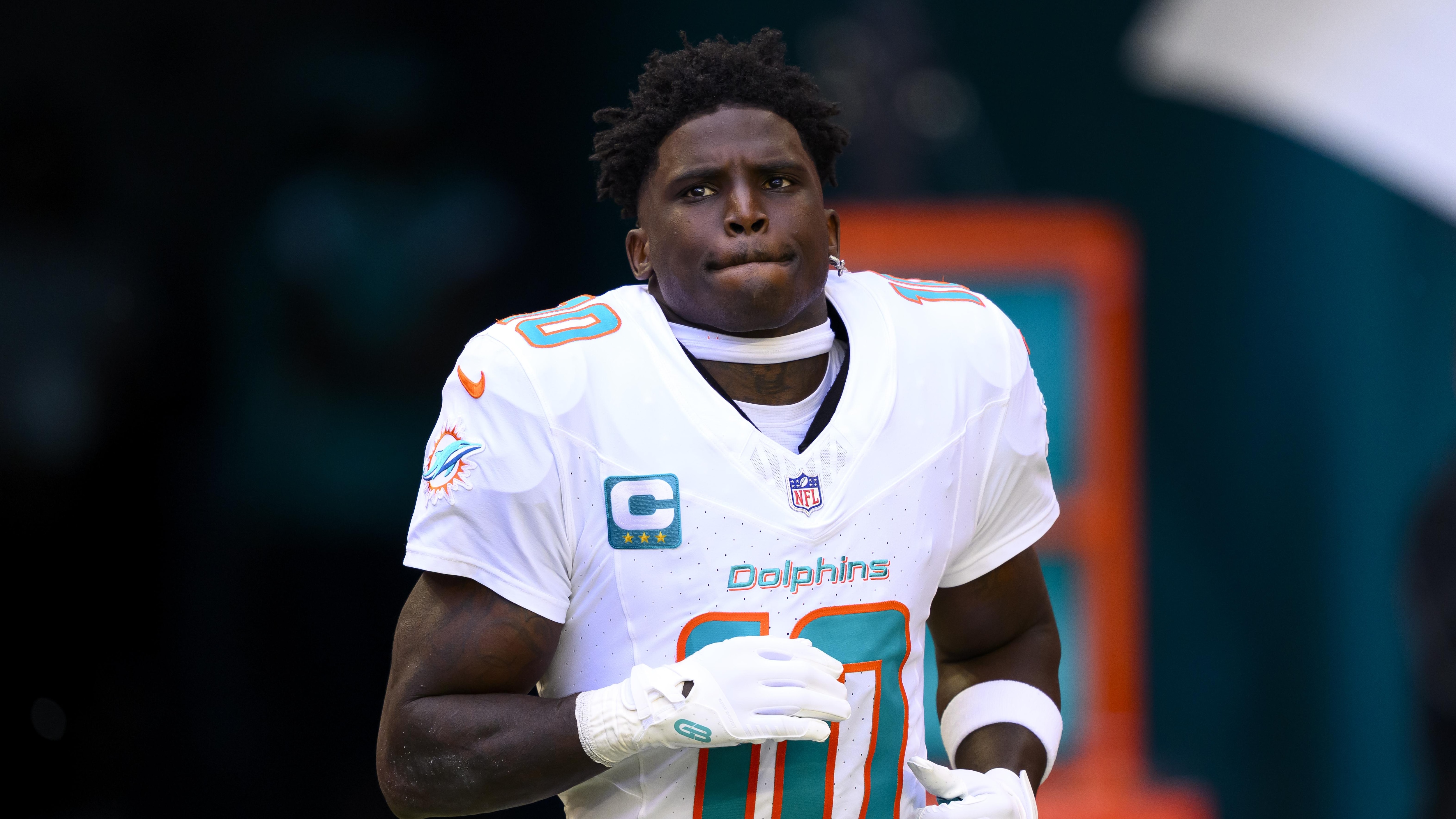 Dolphins’ Tyreek Hill, Vikings’ Jonathan Greenard Named Nos. 47, 48 on NFL Top 100