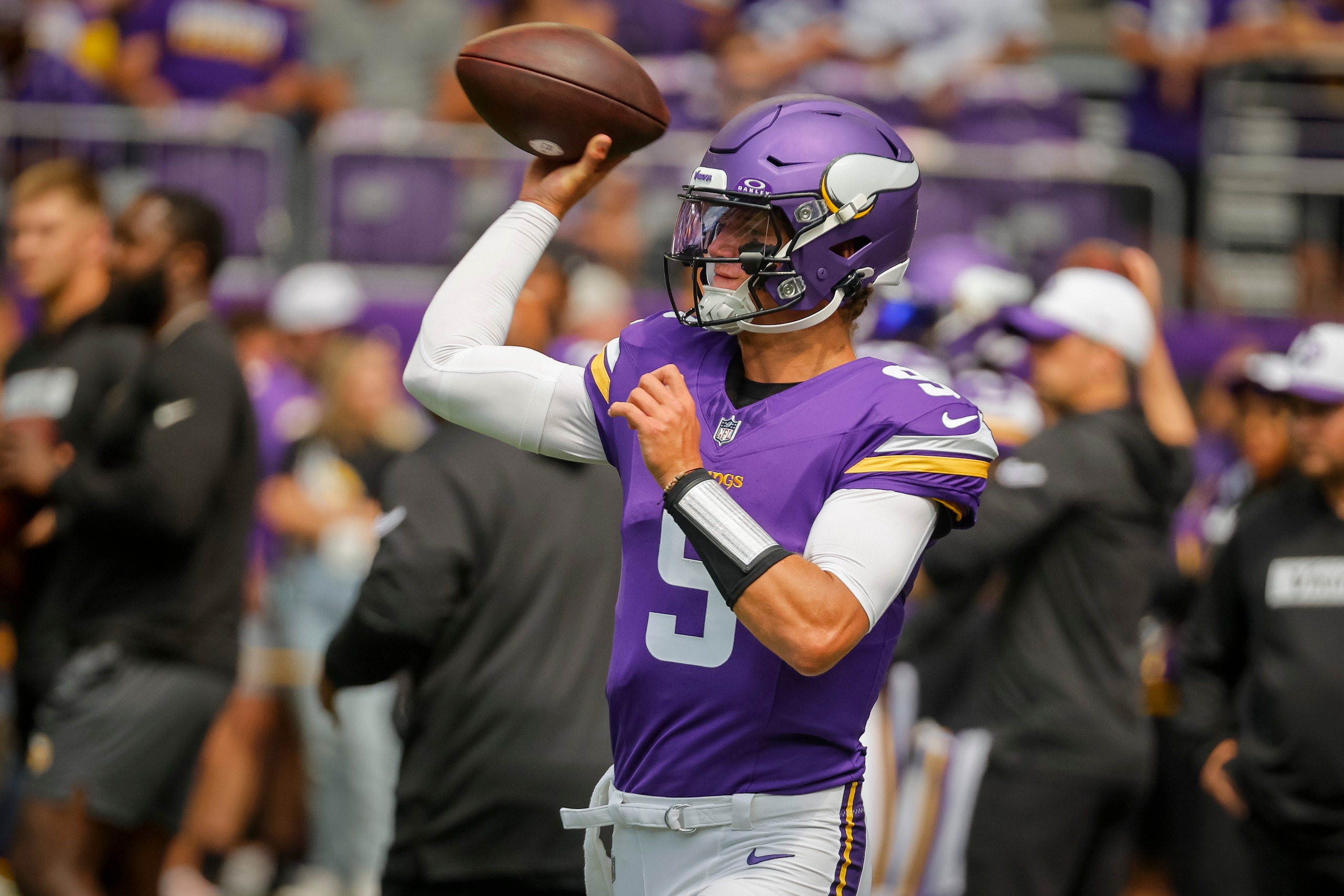 Raiders Vikings Football