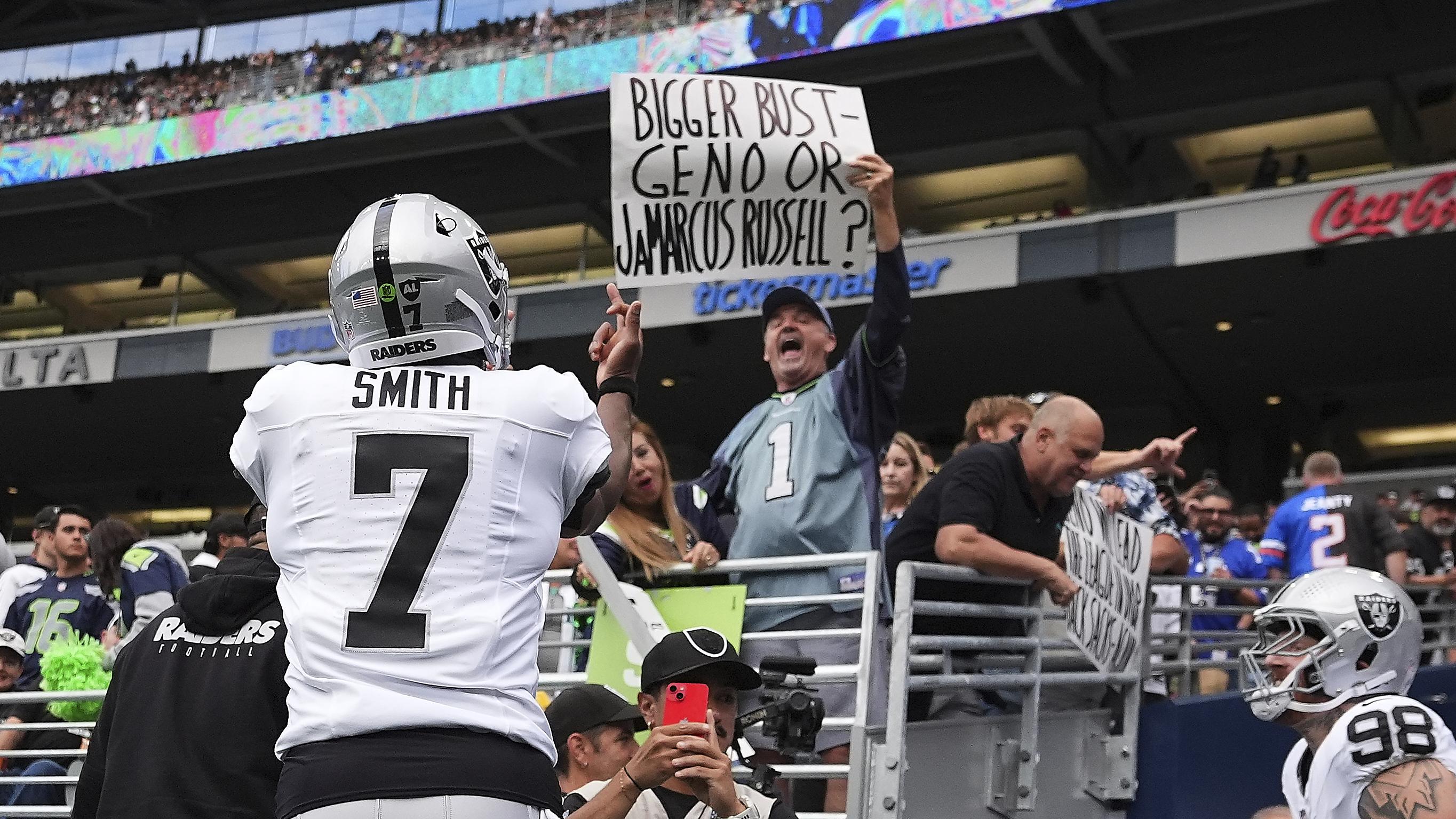 Raiders’ Pete Carroll Defends Geno Smith After Viral Video Reacting to Fan’s Sign