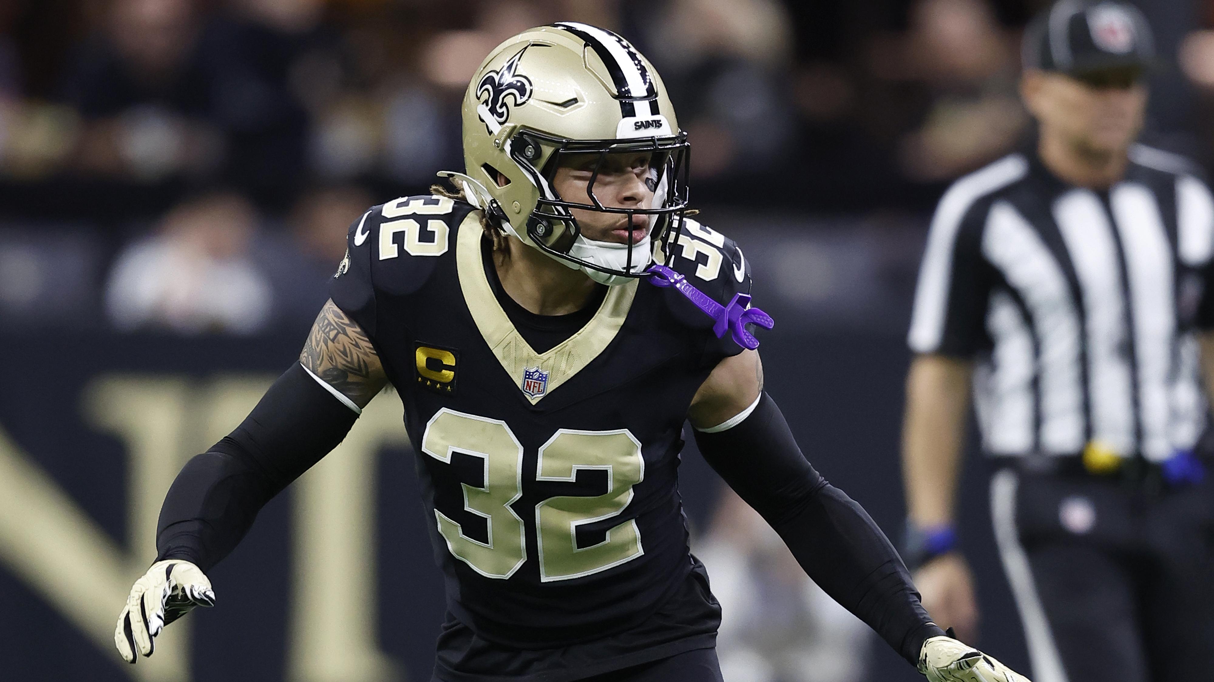 Commanders Saints Football