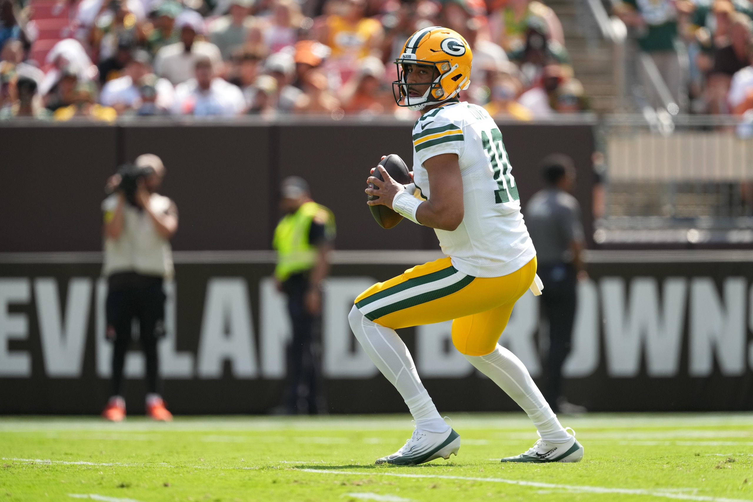 Packers Browns Football