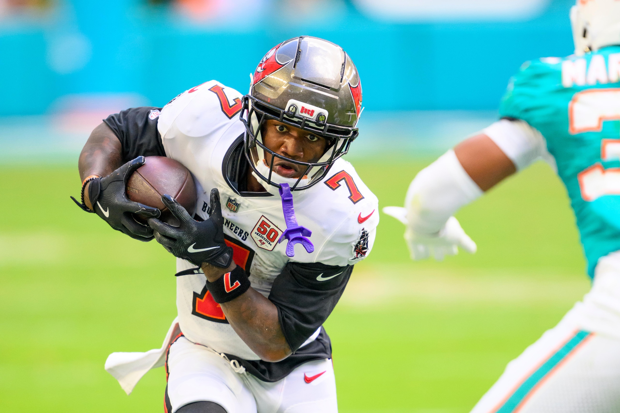 Buccaneers Dolphins Football