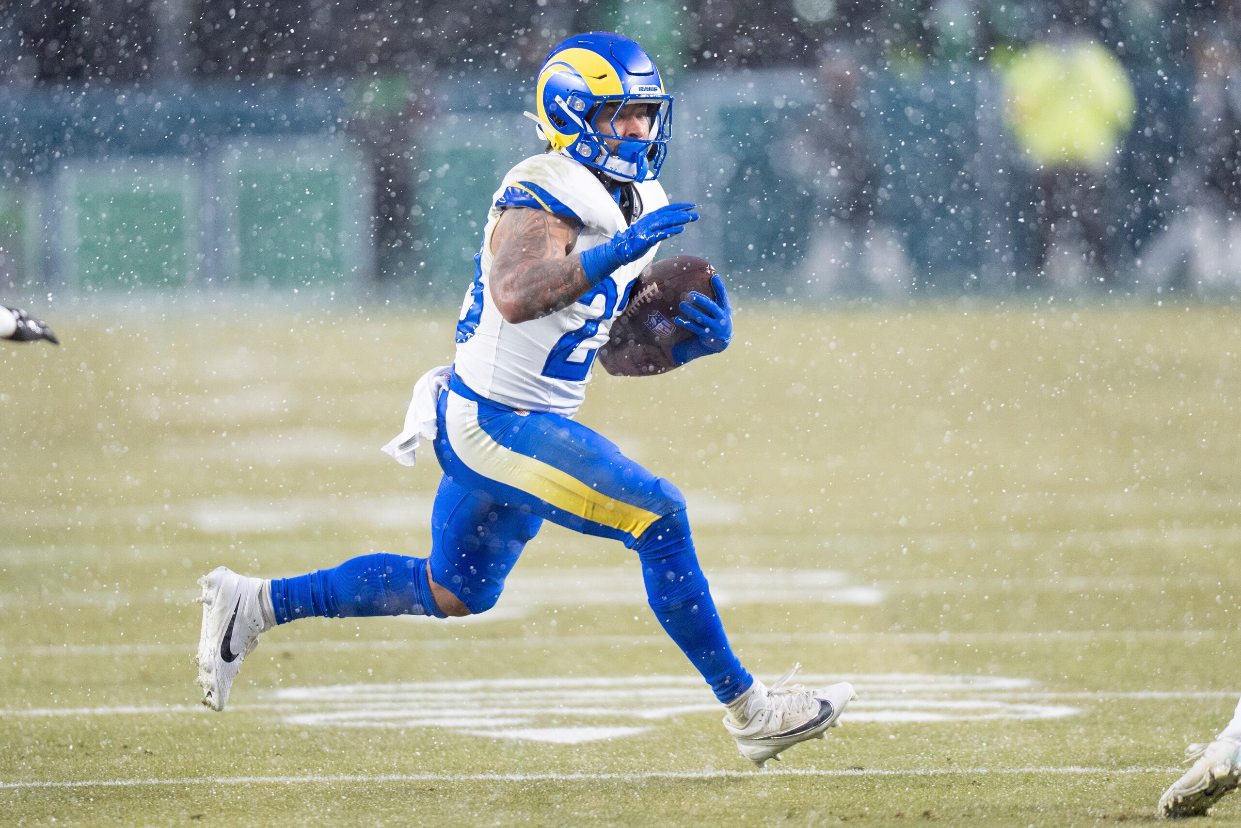 Rams Eagles Football