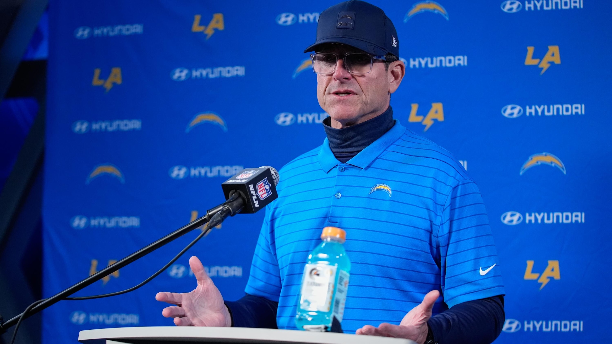 Chargers Patriots Football