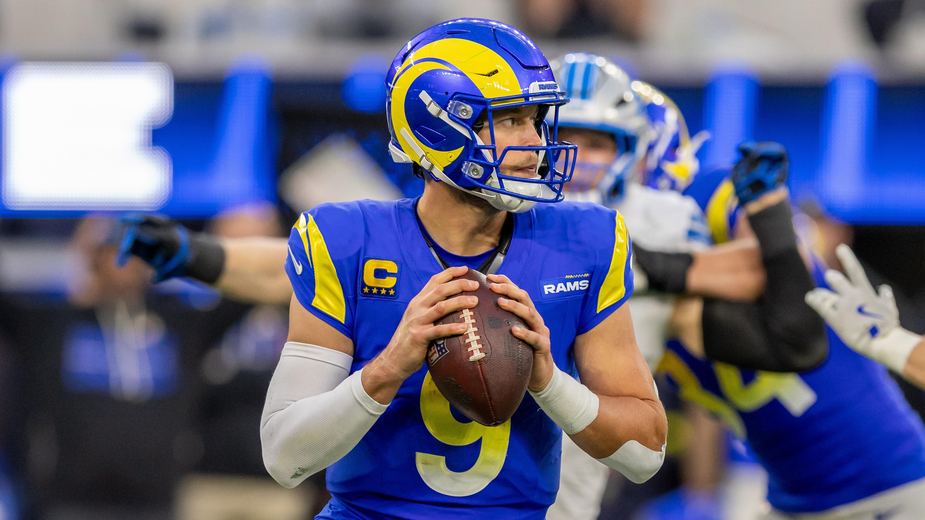 Lions Rams Football