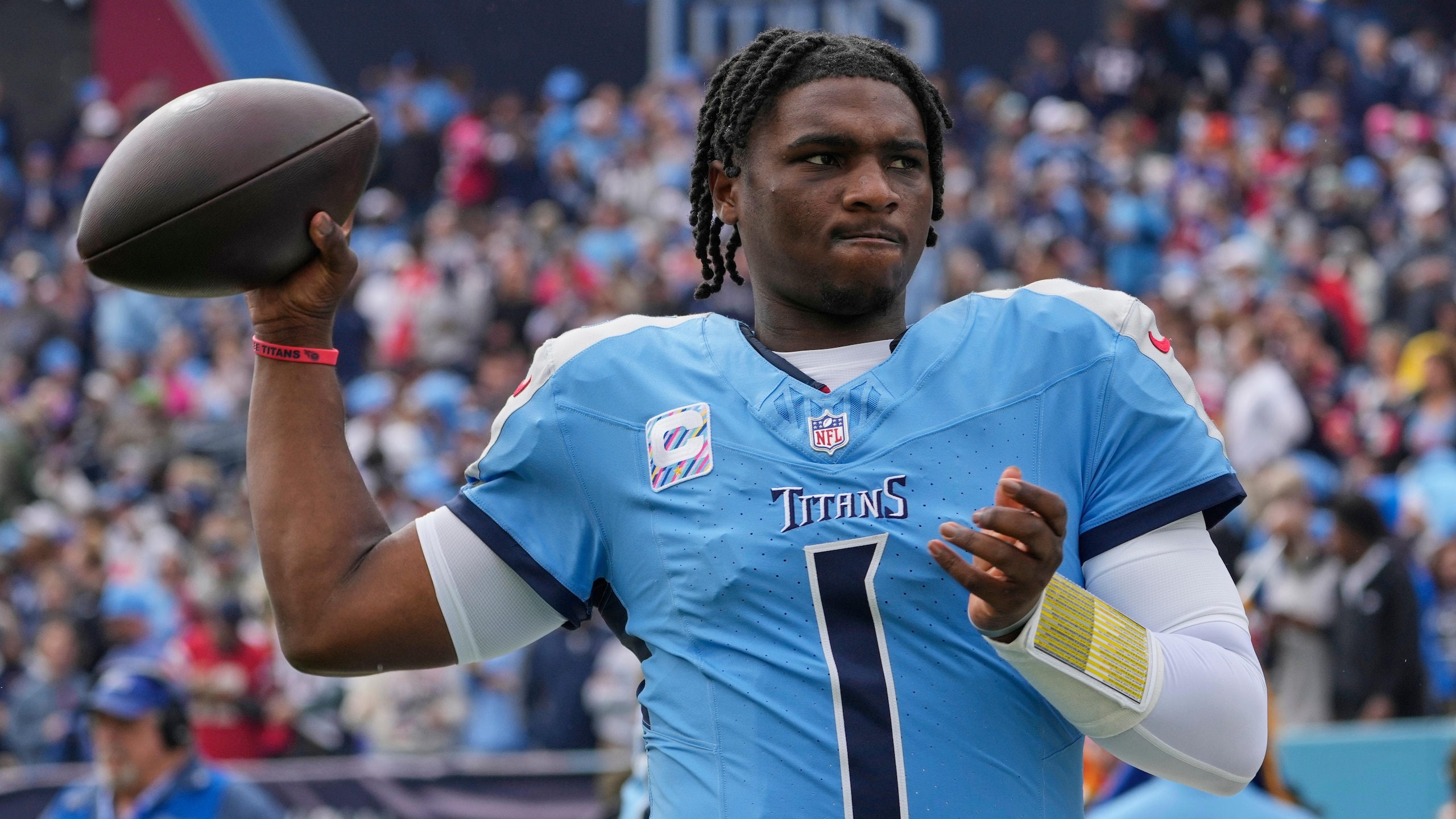 Patriots Titans Football