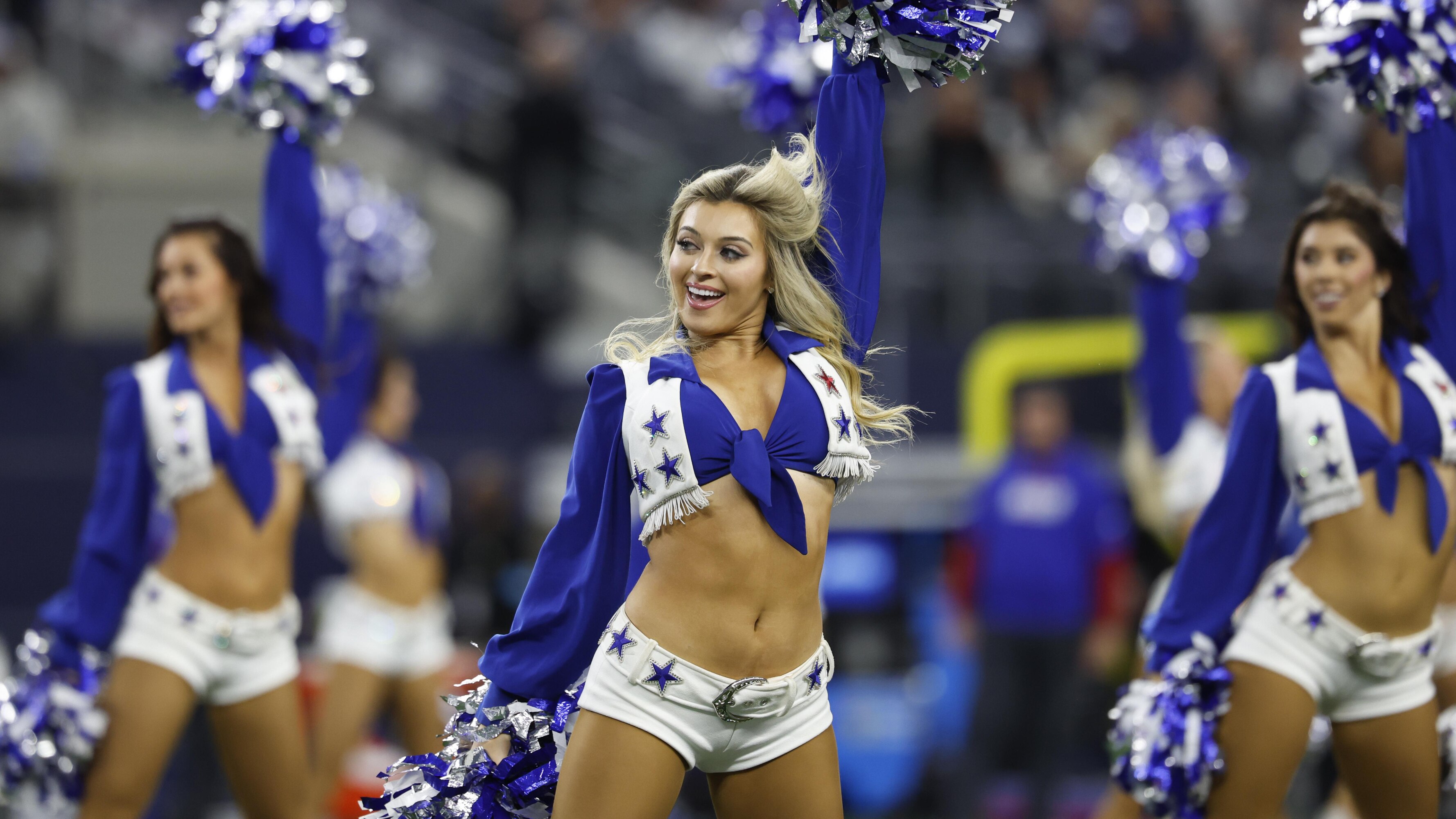 カウボーイズのチアリーダーは、2025 NFLシーズンの400％の支払い昇給を受け取ります、とチームメンバーは言います