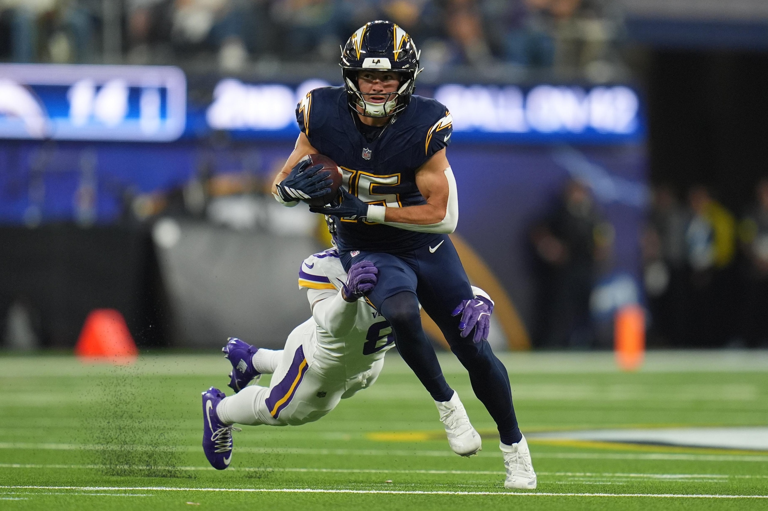 Vikings Chargers Football