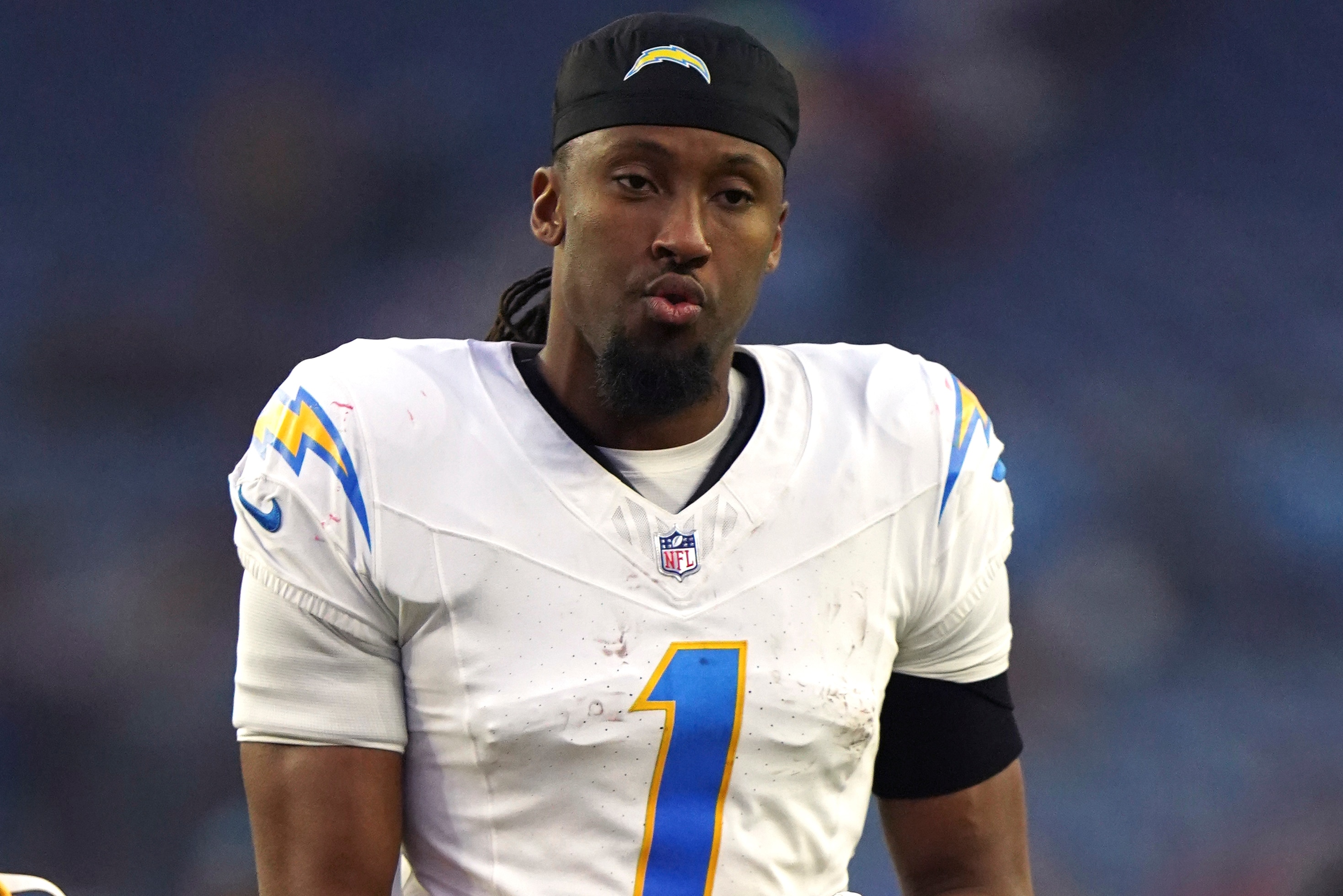 Chargers Patriots Football