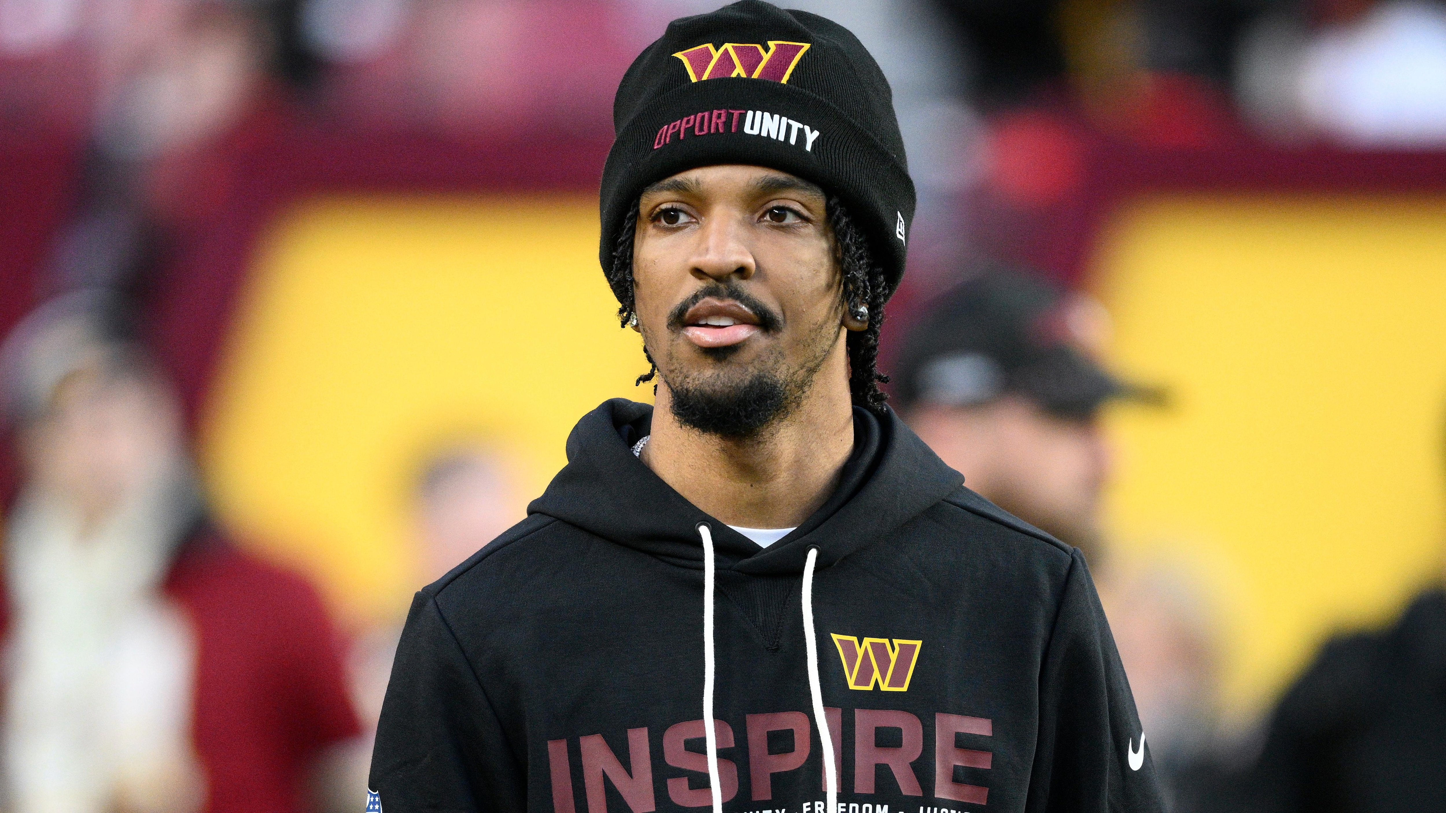 COWBOYS-COMMANDERS PANORAMA