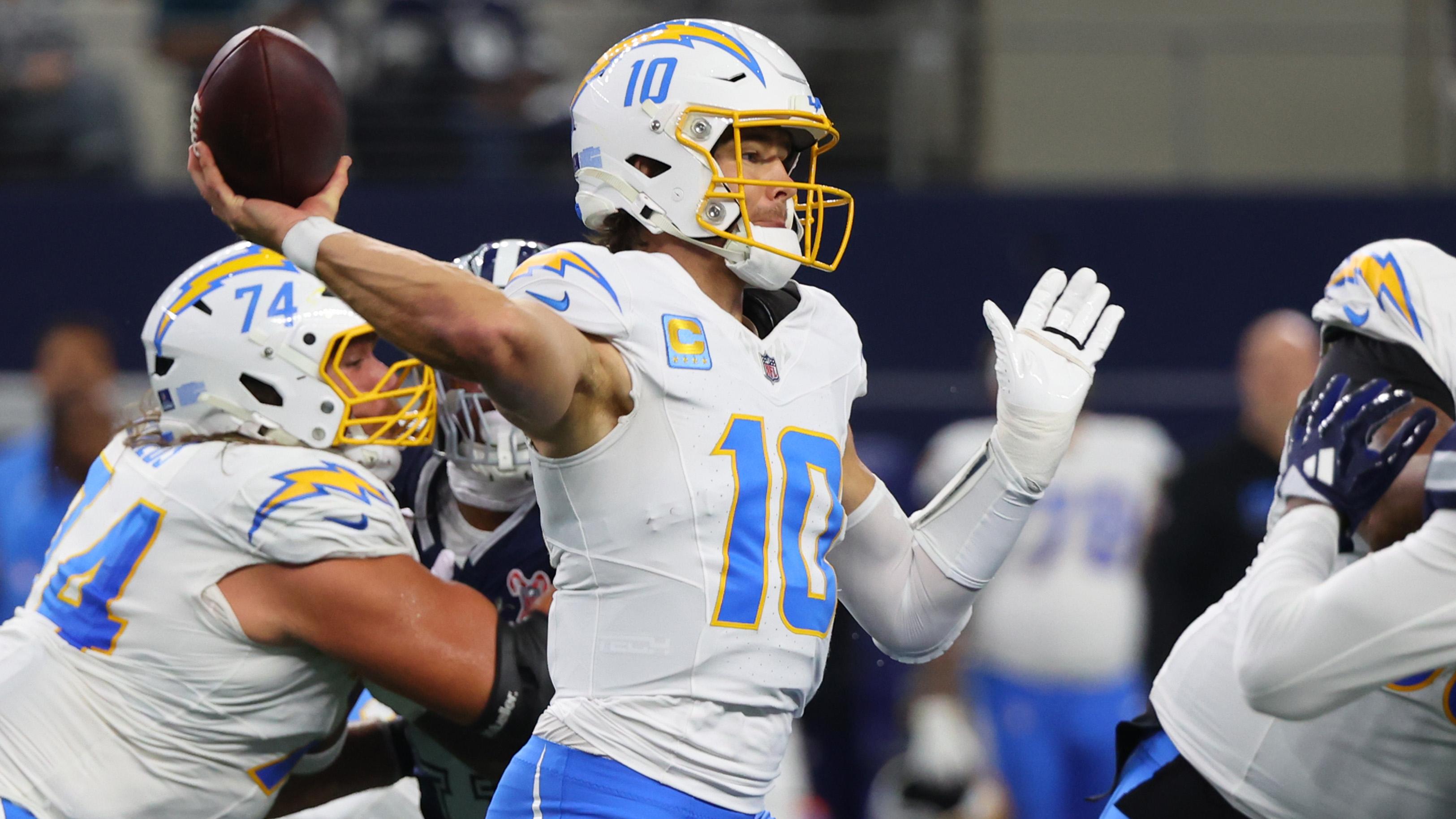 Chargers Cowboys Football