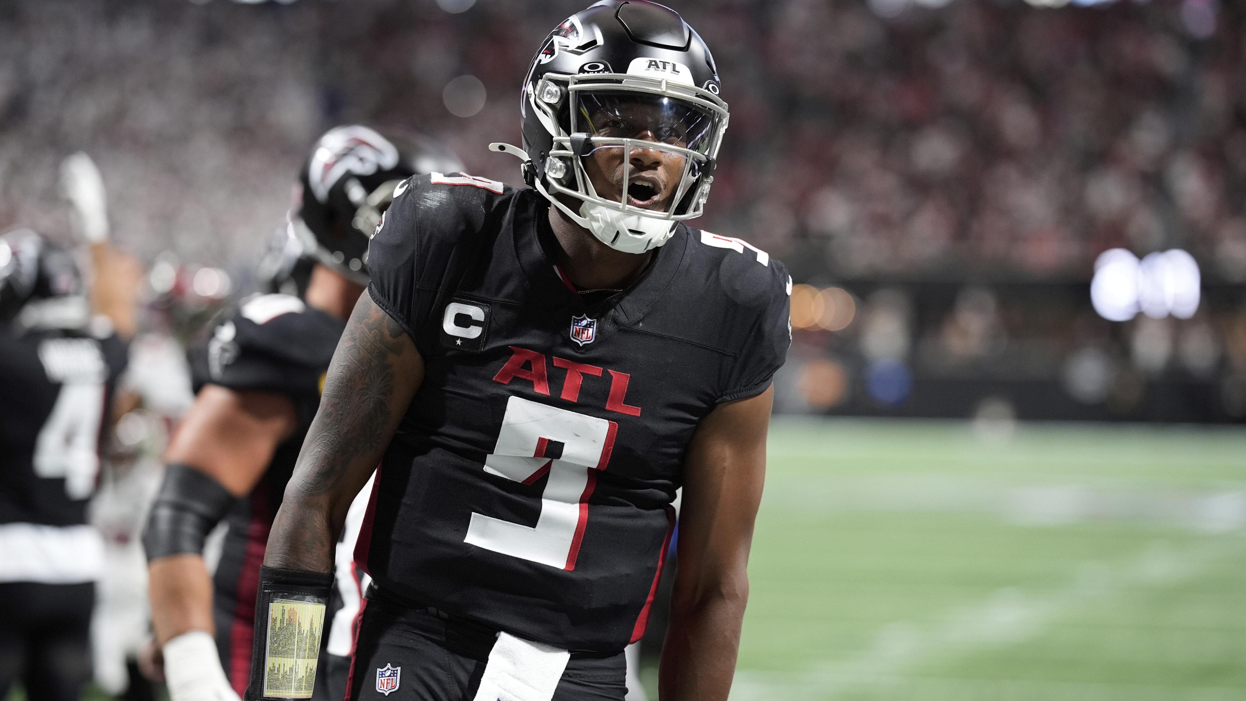 Buccaneers Falcons Football