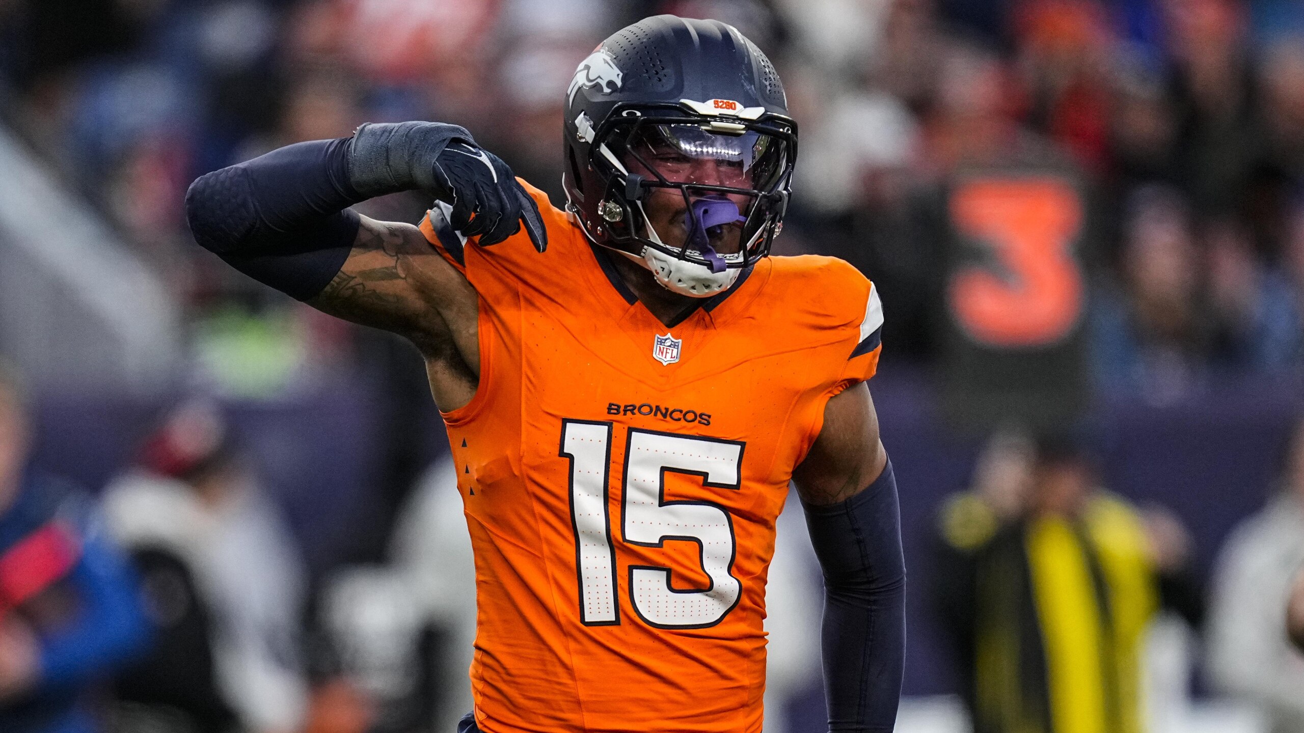 Falcons Broncos Football