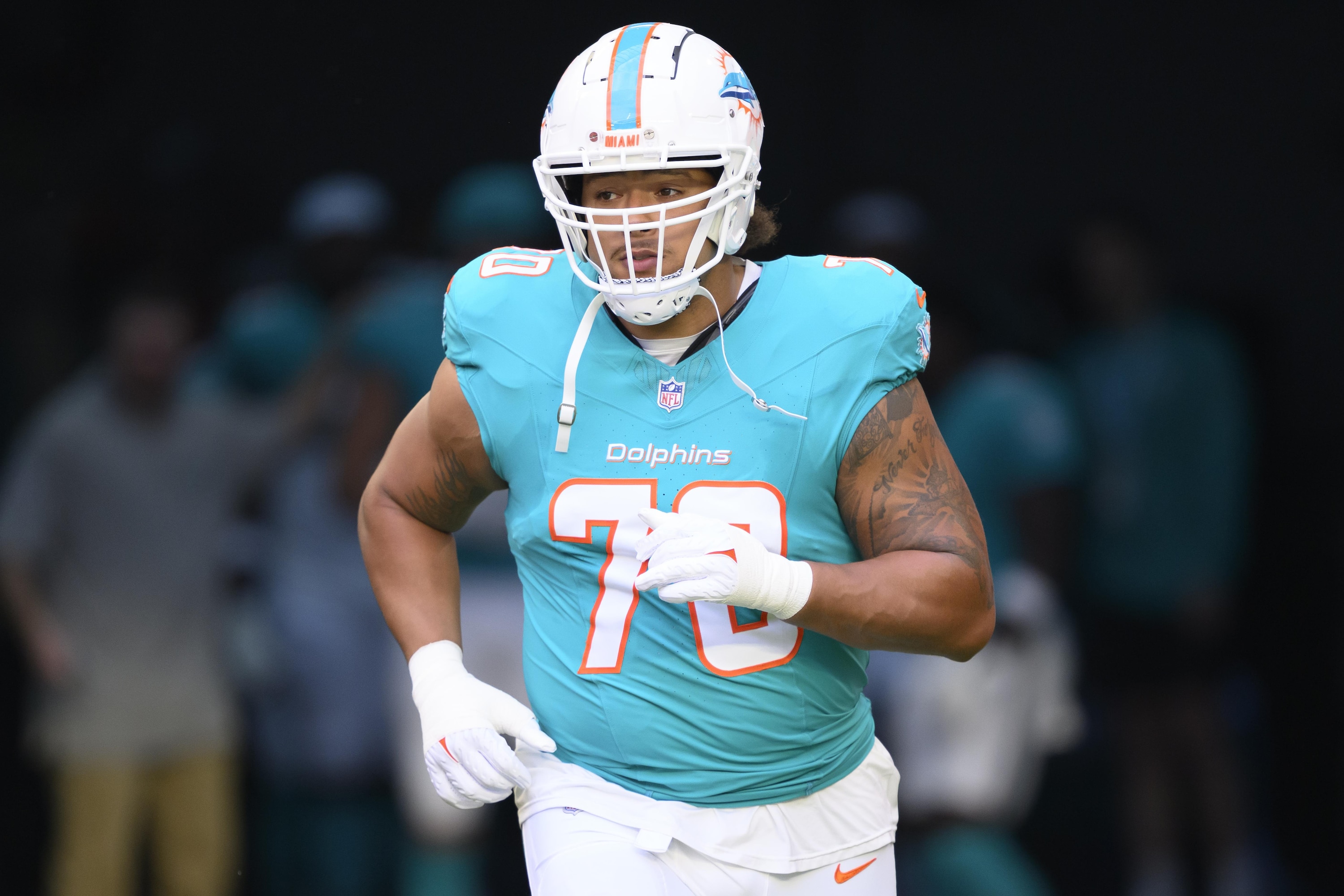 Eagles' Kendall Lamm Calls Out Fake Quote Ripping Dolphins' Culture After FA Exit