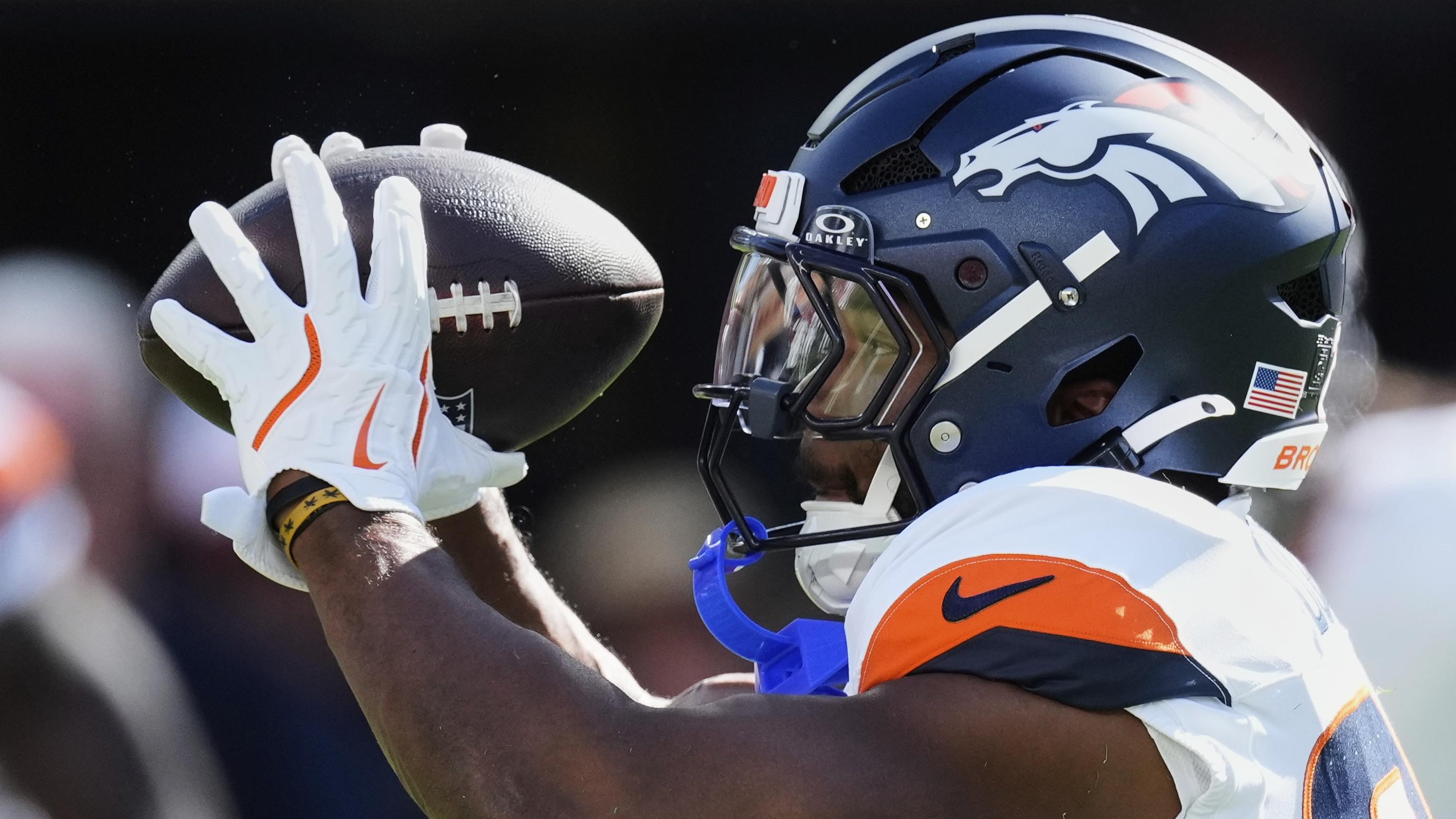 Broncos 49ers Football