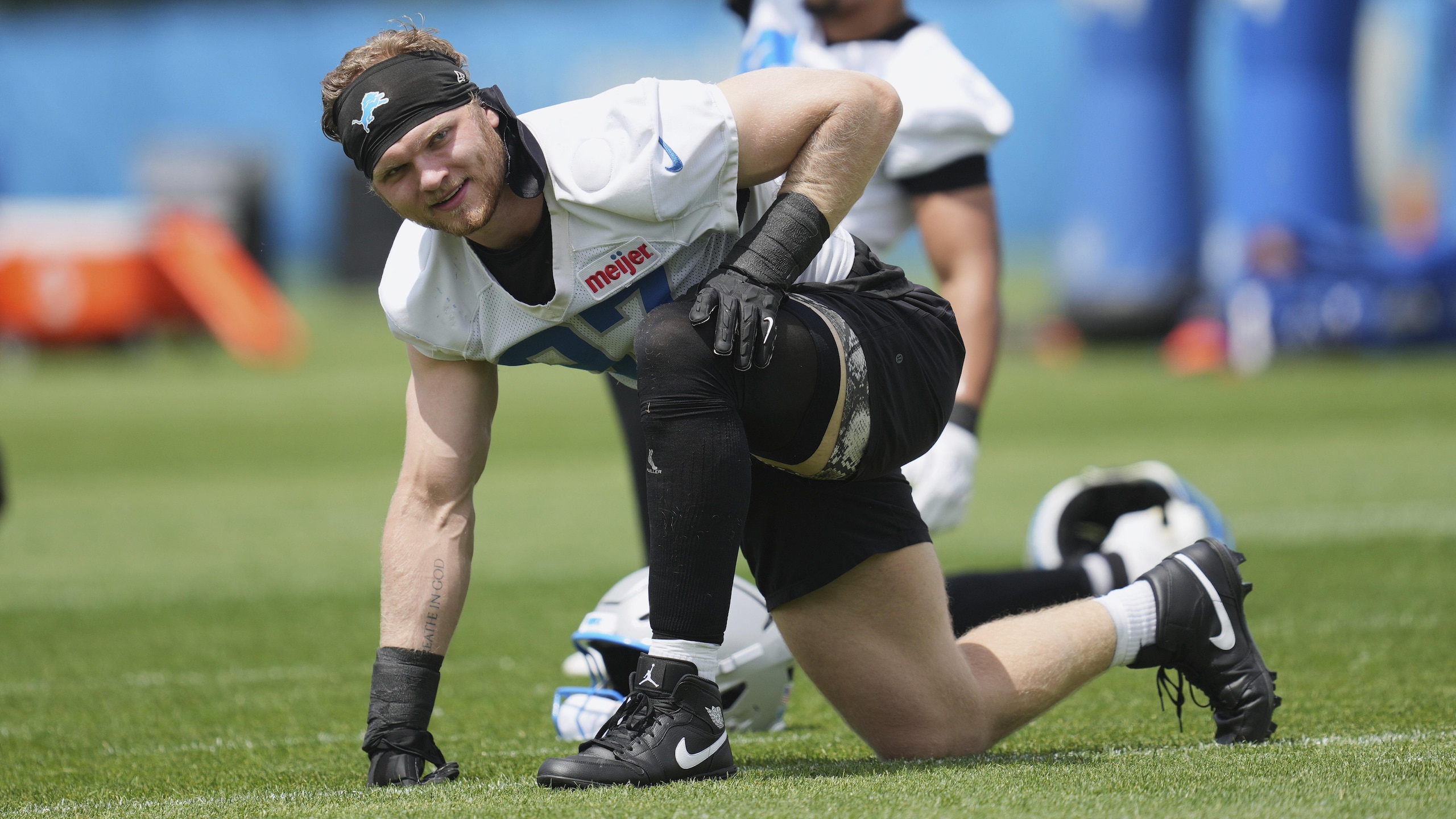 Lions Football