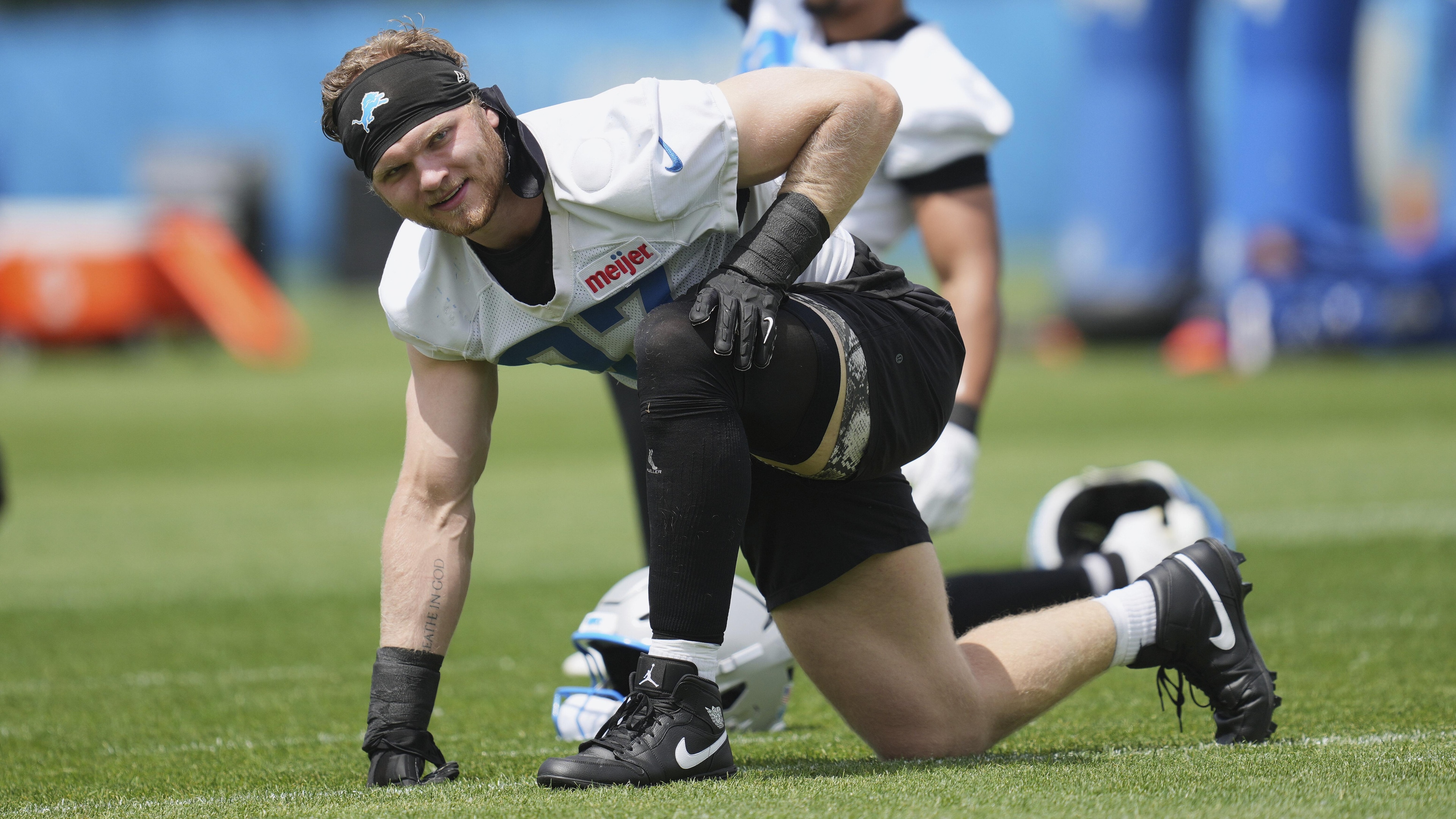 Lions Football
