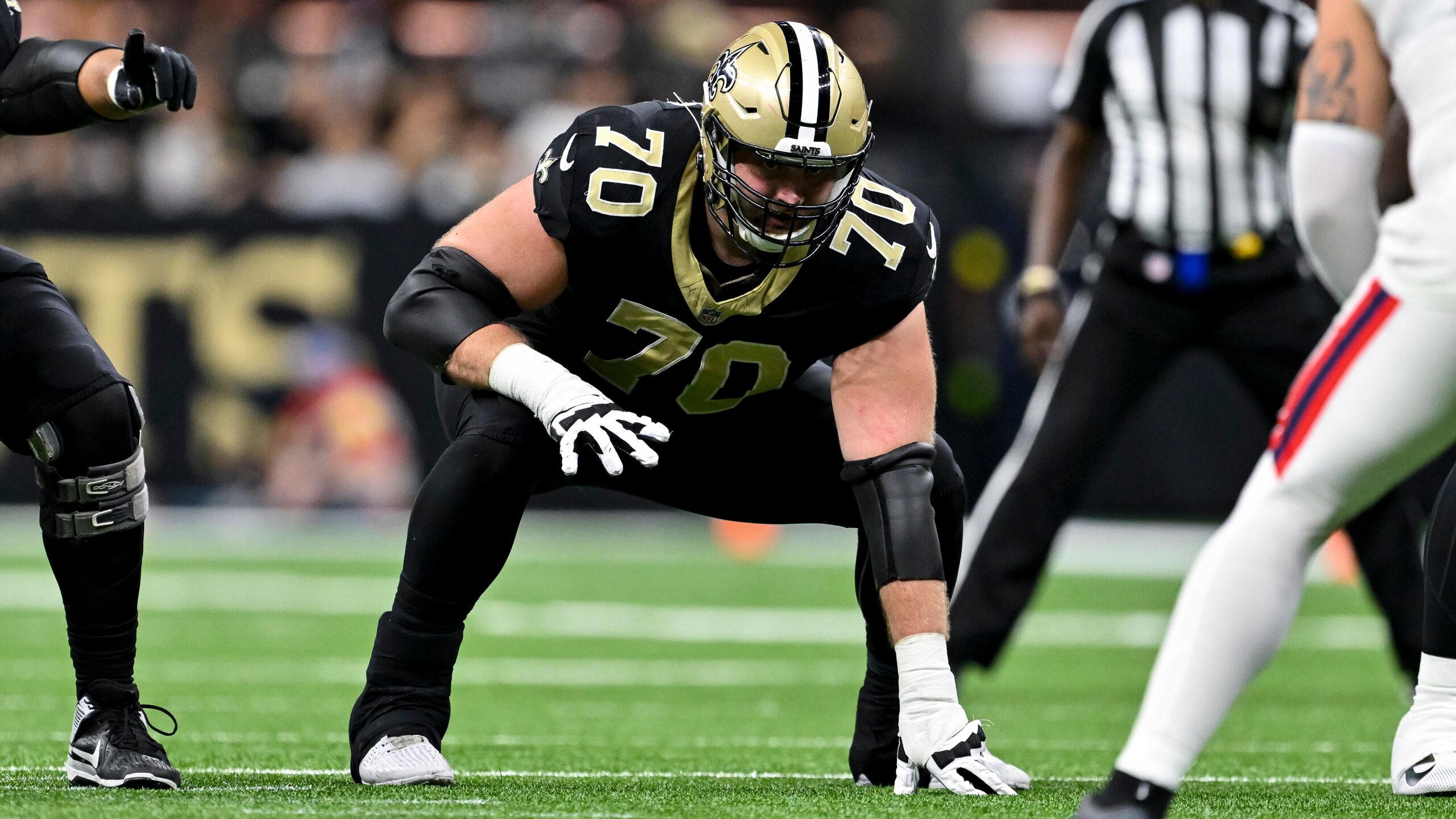 Patriots Saints Football