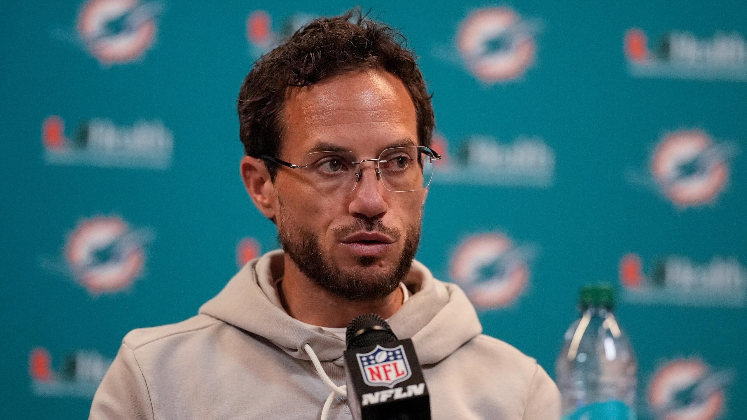 Dolphins Falcons Football