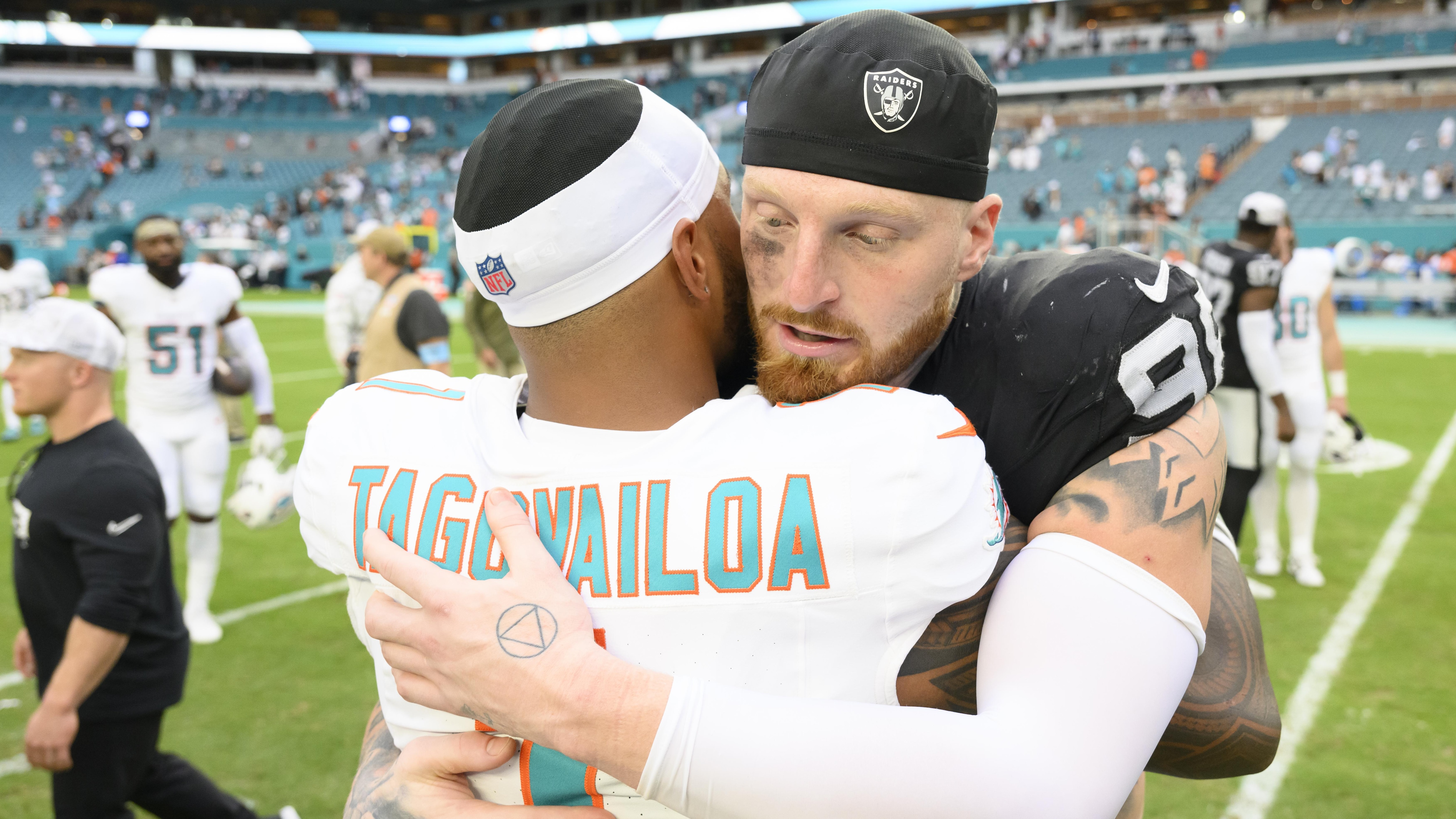 Raiders Dolphins Football