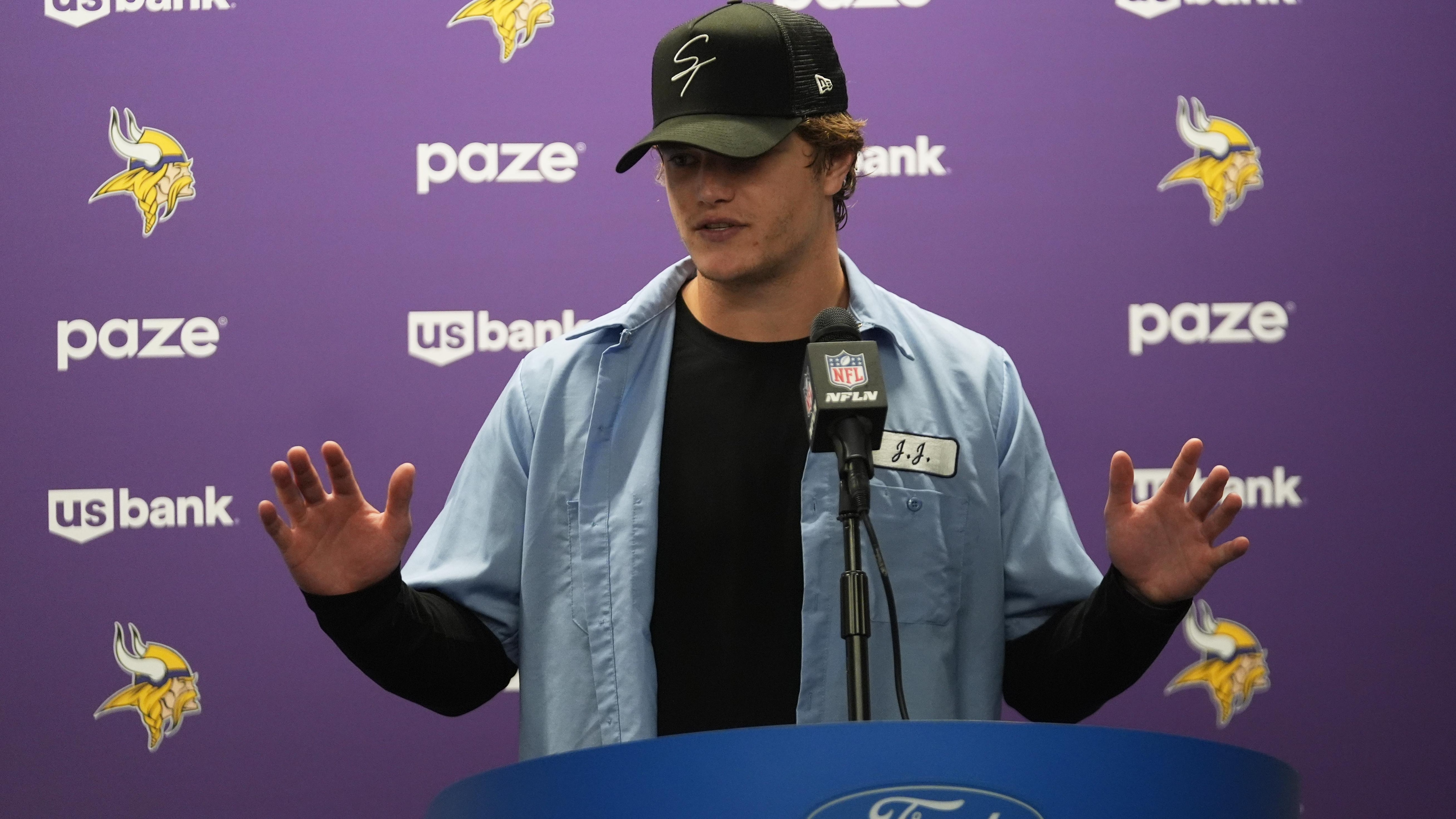 Vikings Lions Football