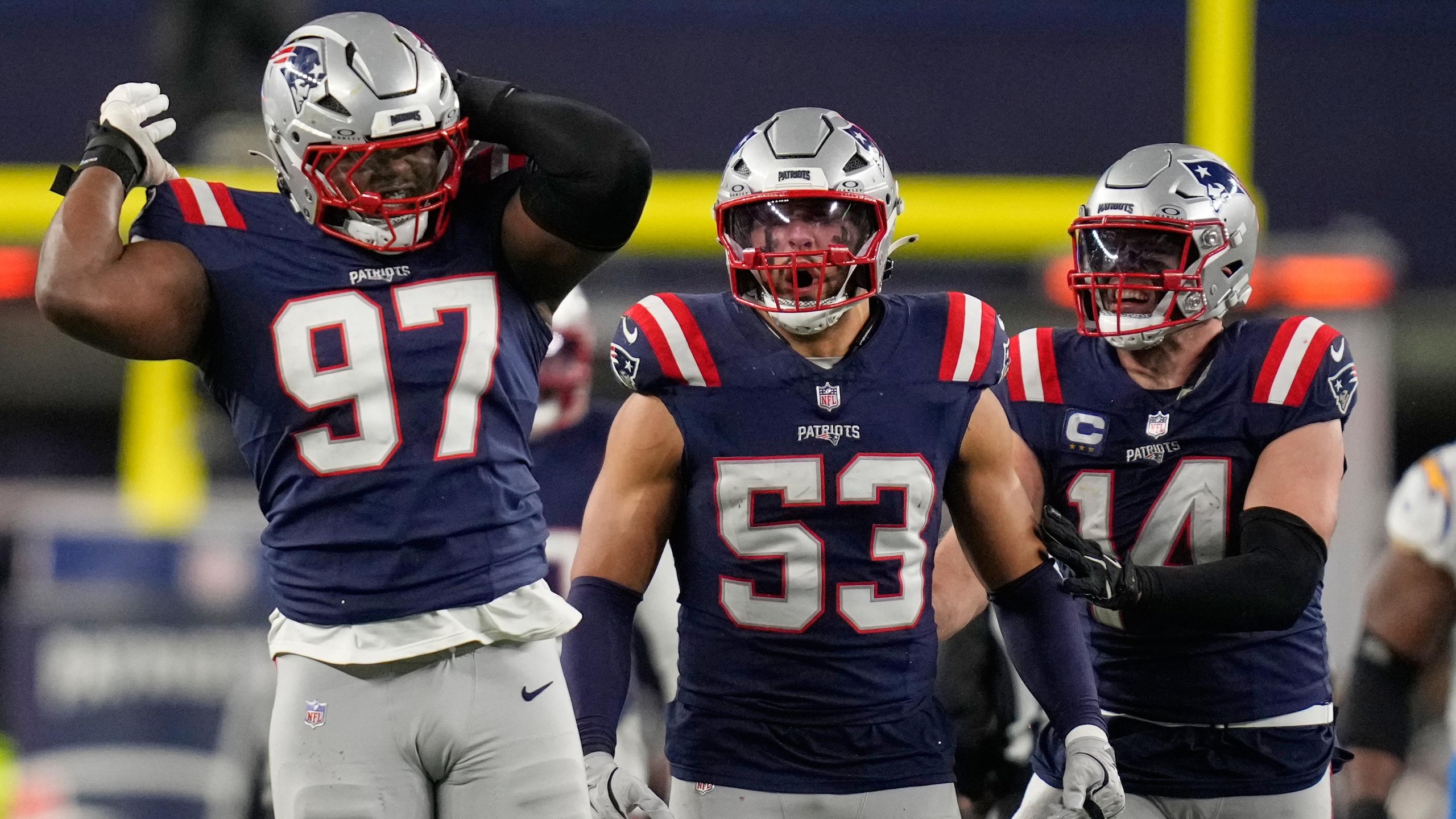 Chargers Patriots Football