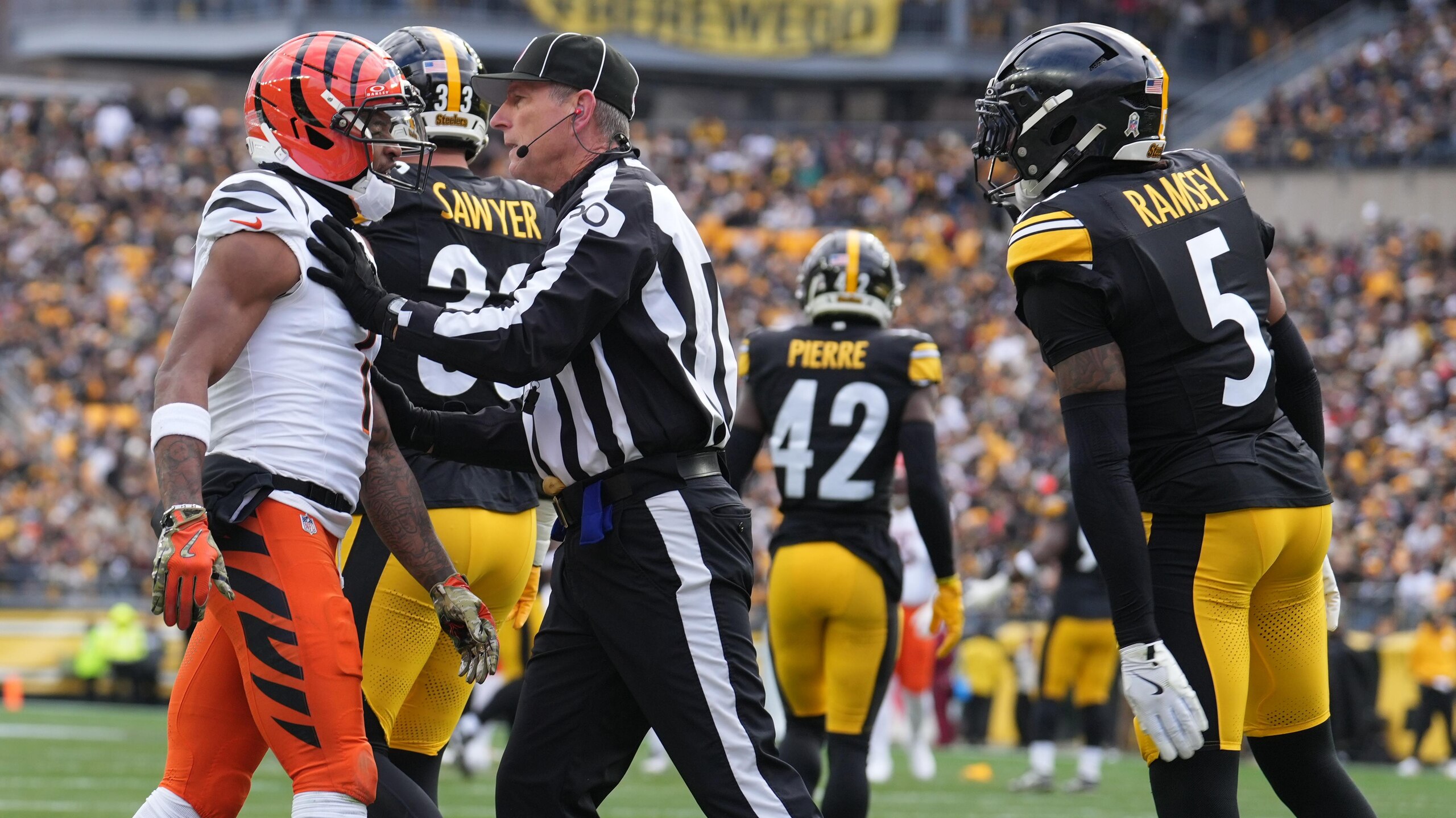 Bengals Steelers Football