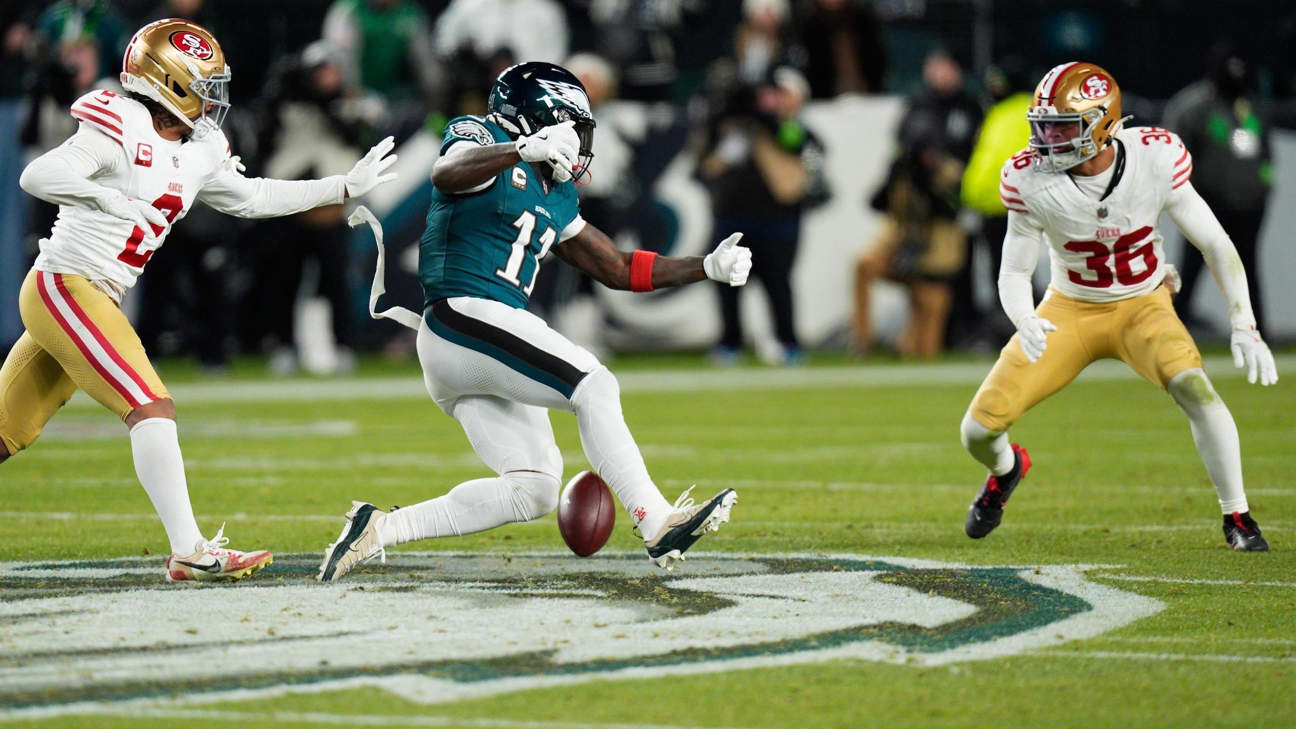 49ers Eagles Football
