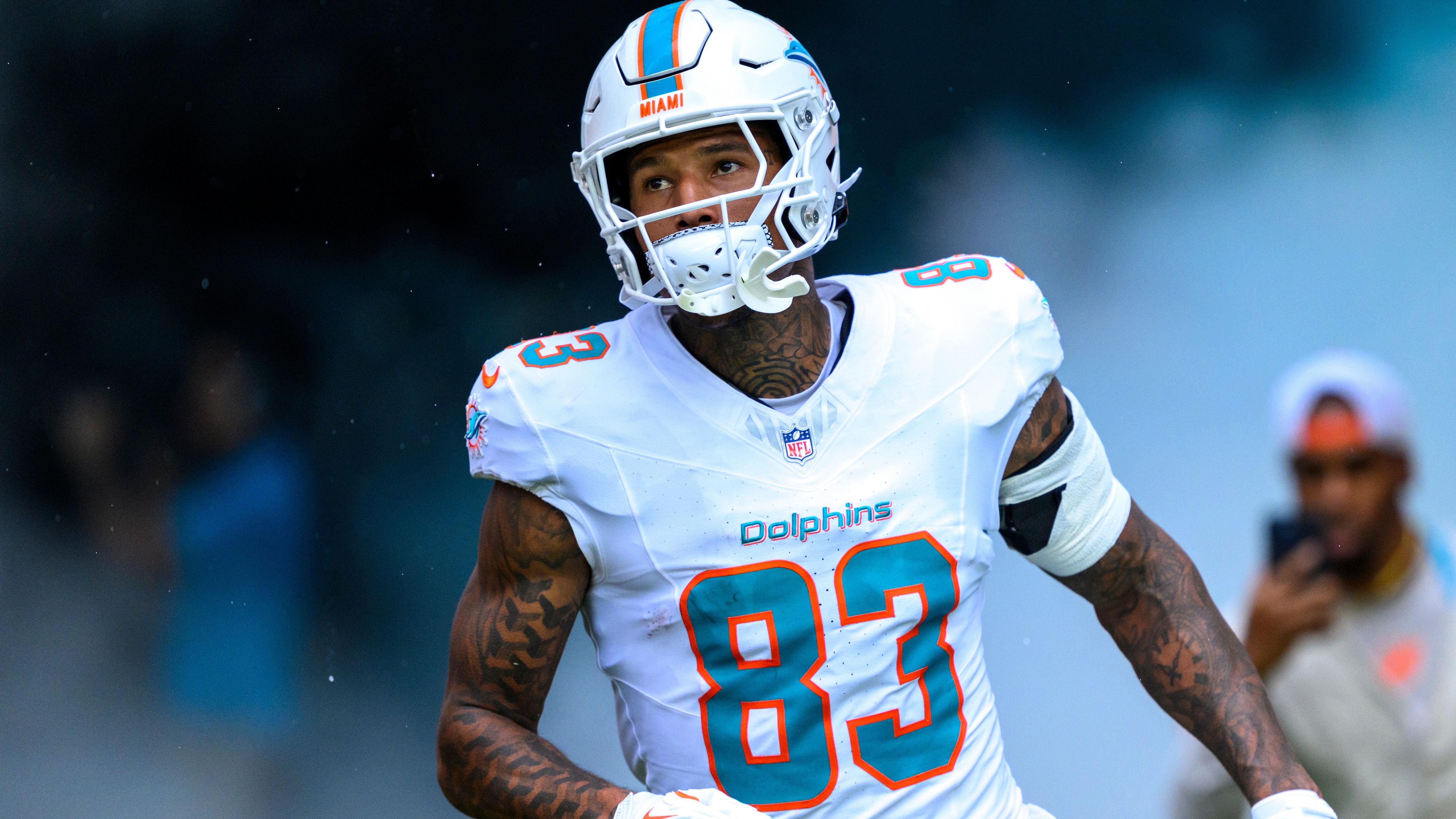 Saints Dolphins Football