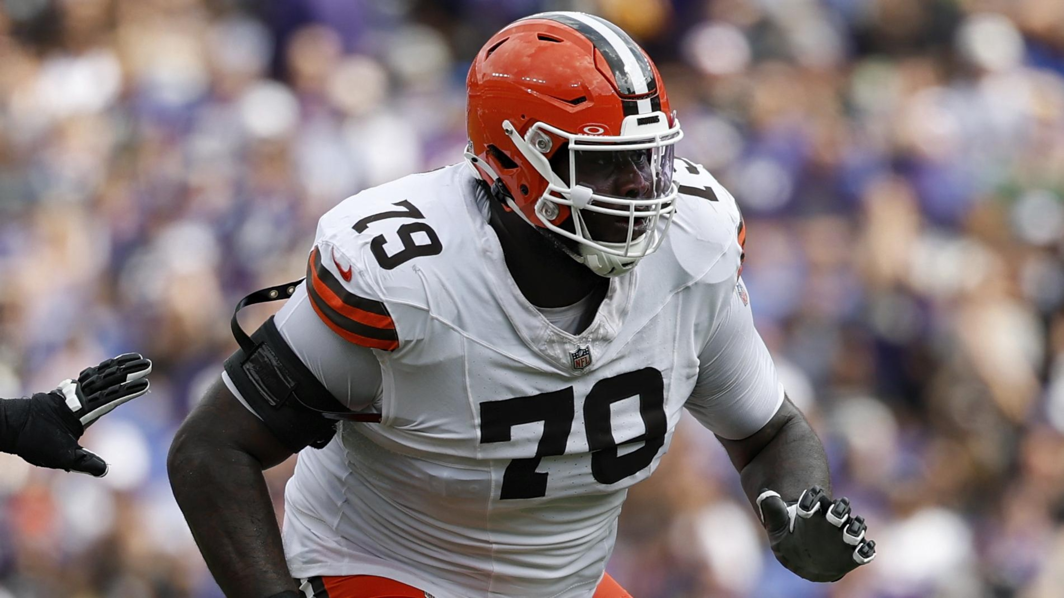 Browns Reportedly #39 Looking At #39 Trade Options After Dawand Jones #39 Season
