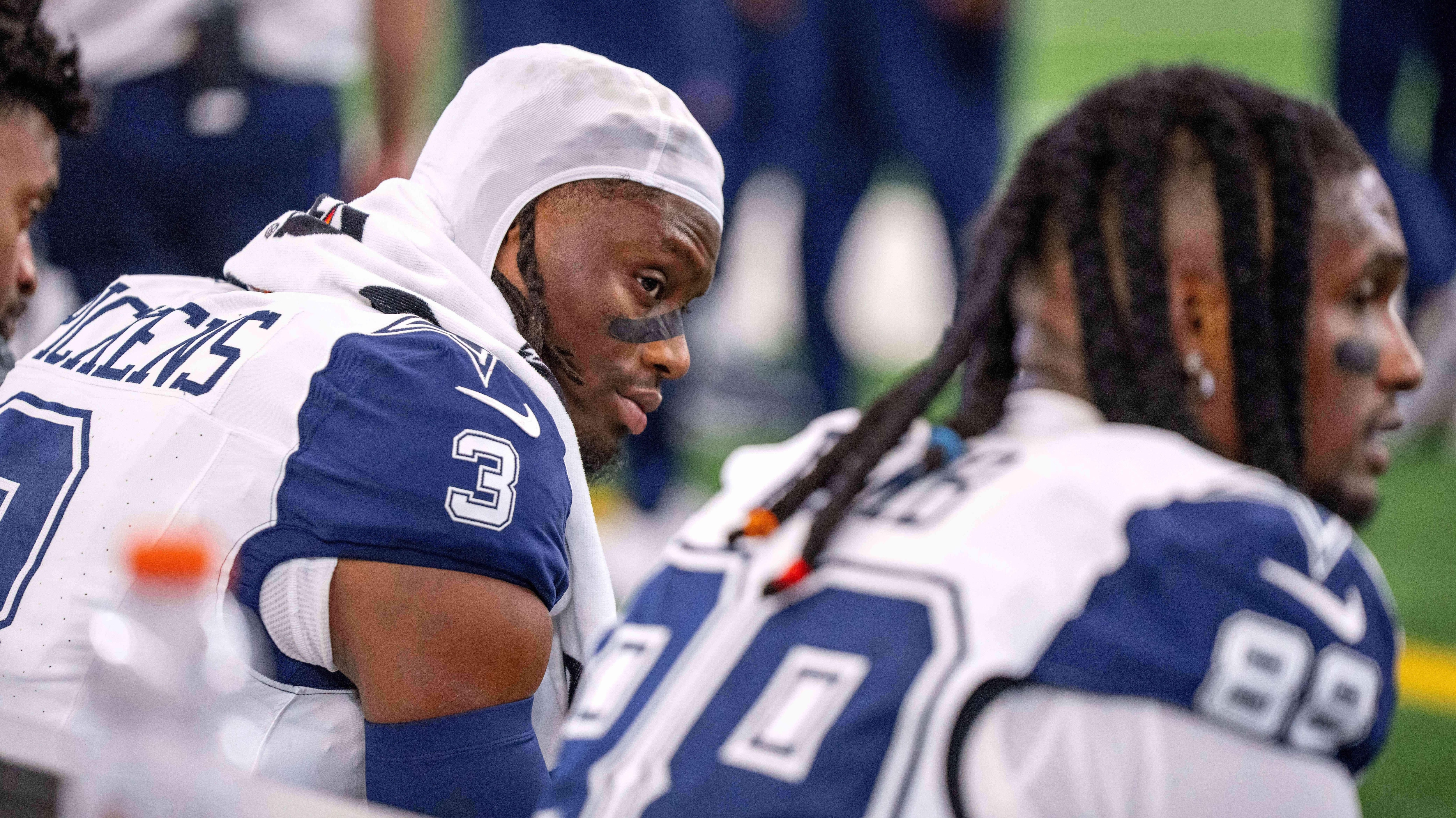 Why Were CeeDee Lamb, George Pickens Benched for Start of Cowboys vs. Raiders?