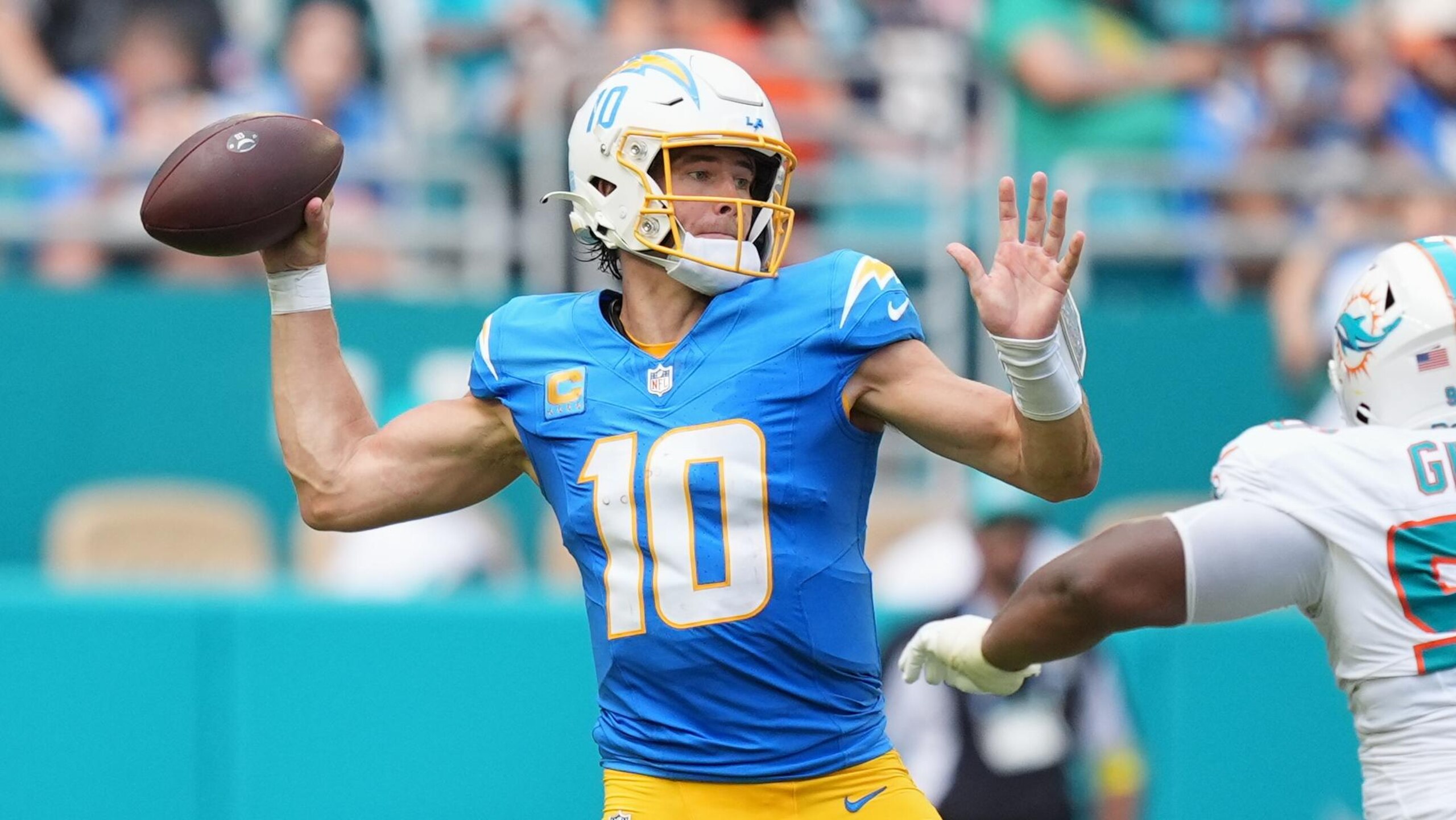 Chargers Dolphins Football