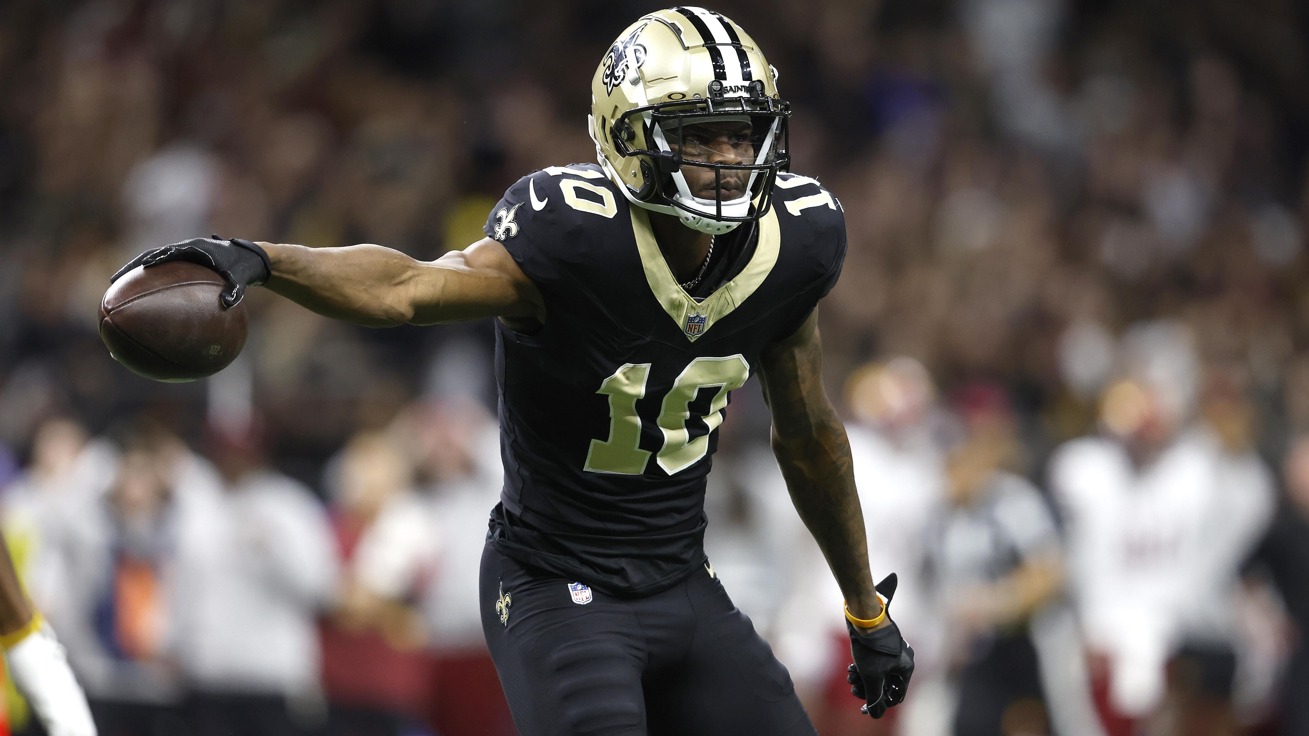 Commanders Saints Football