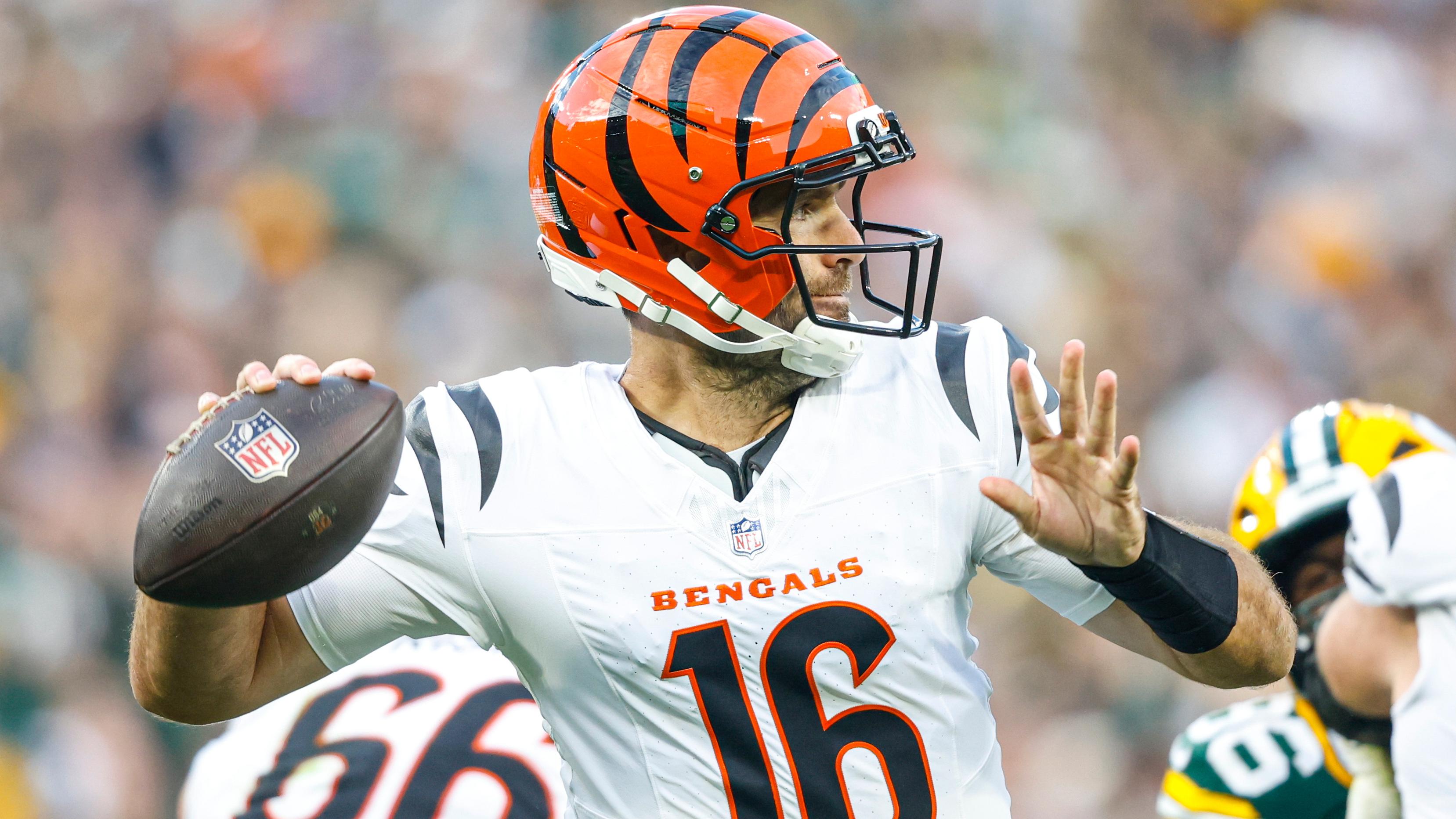 Bengals Packers Football