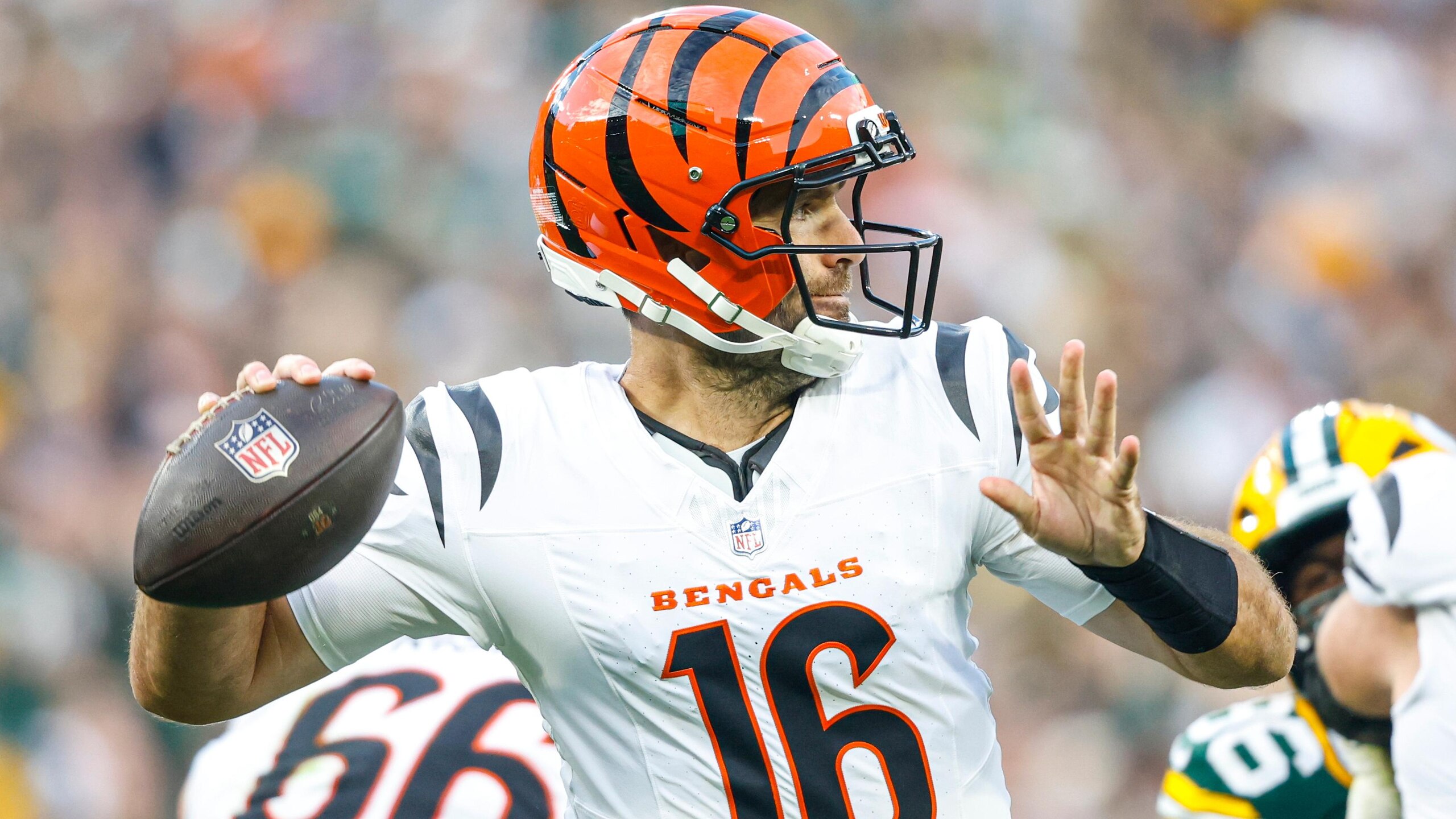 Bengals Packers Football