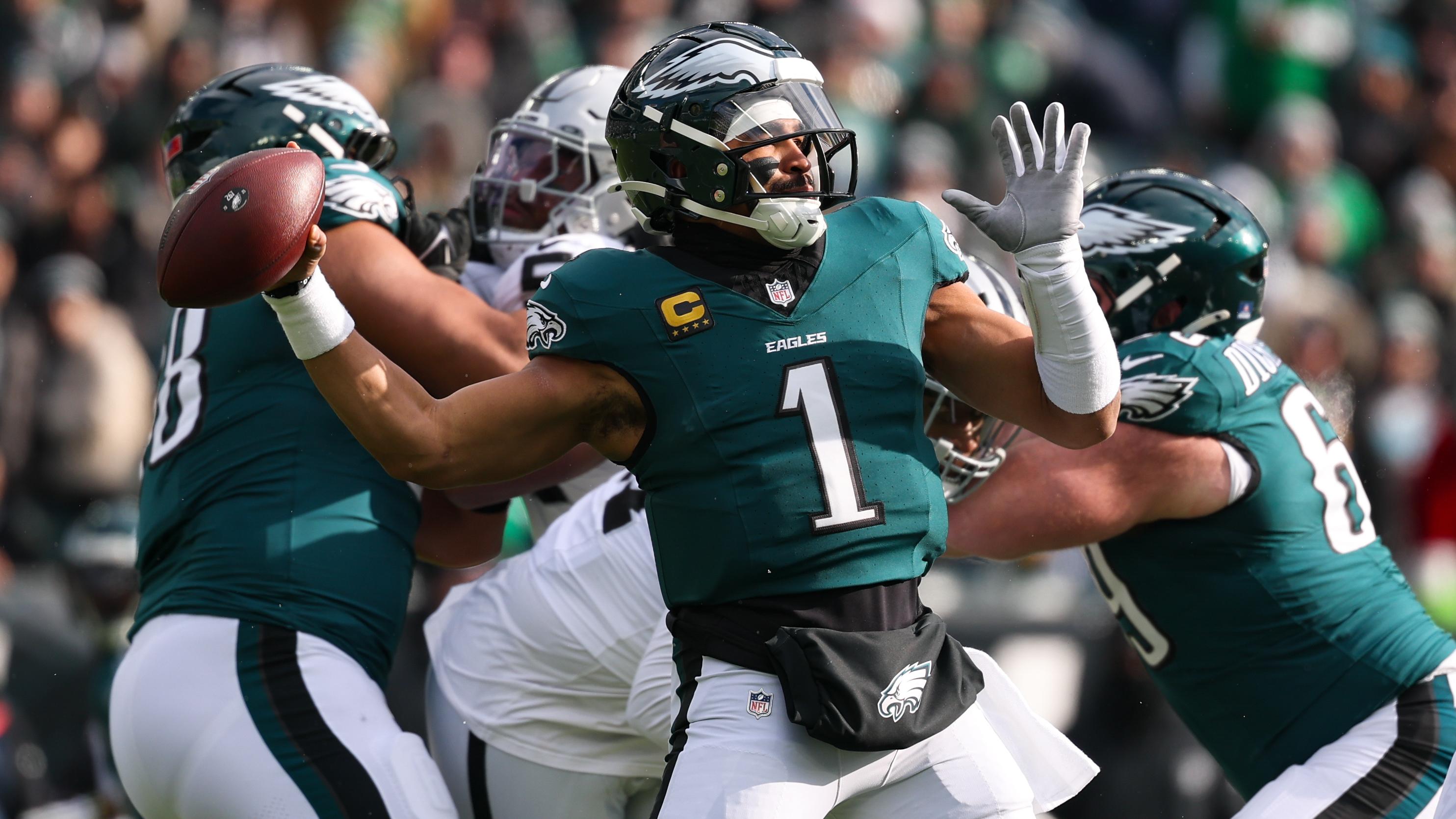 Raiders Eagles Football