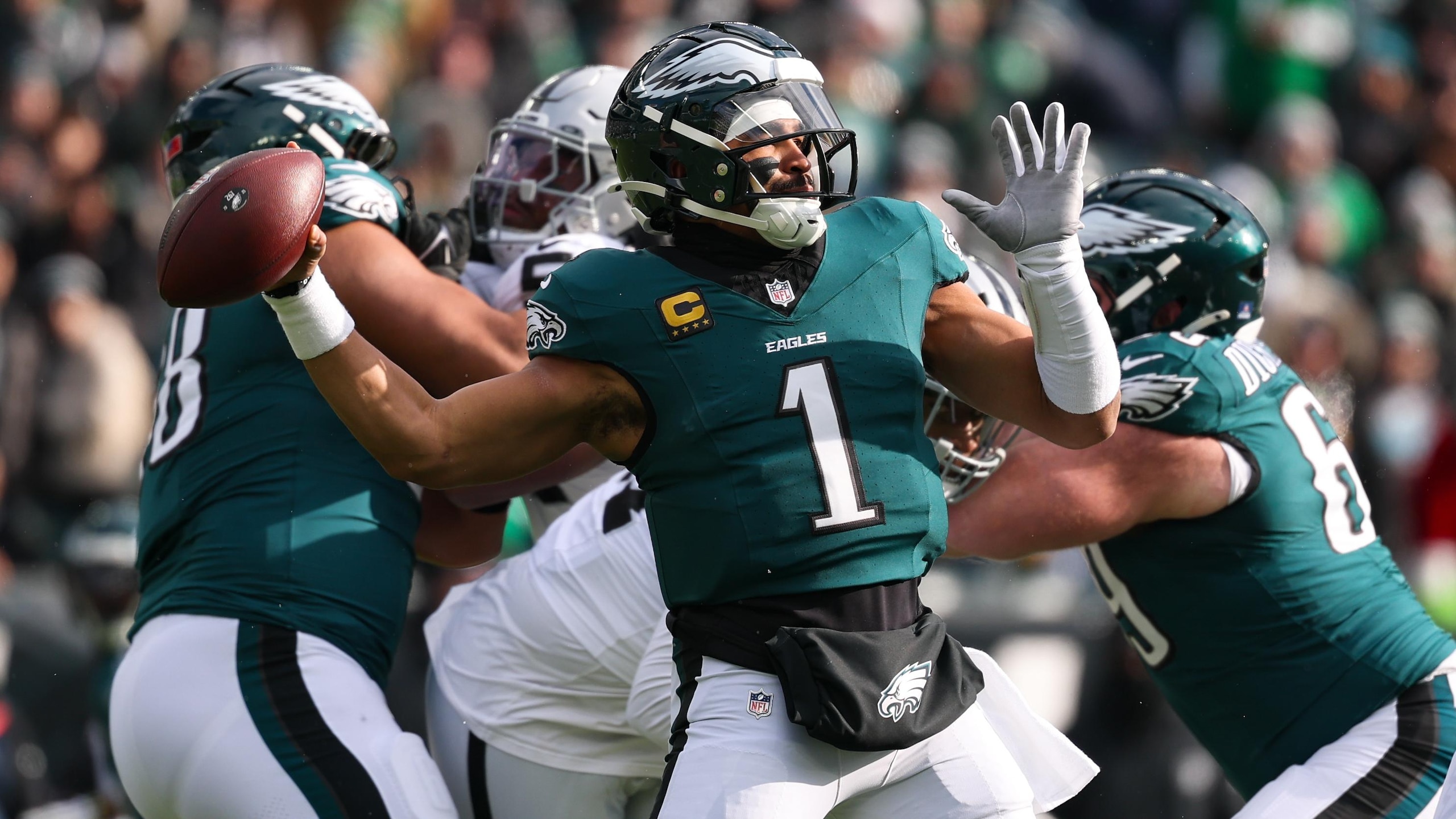 Raiders Eagles Football