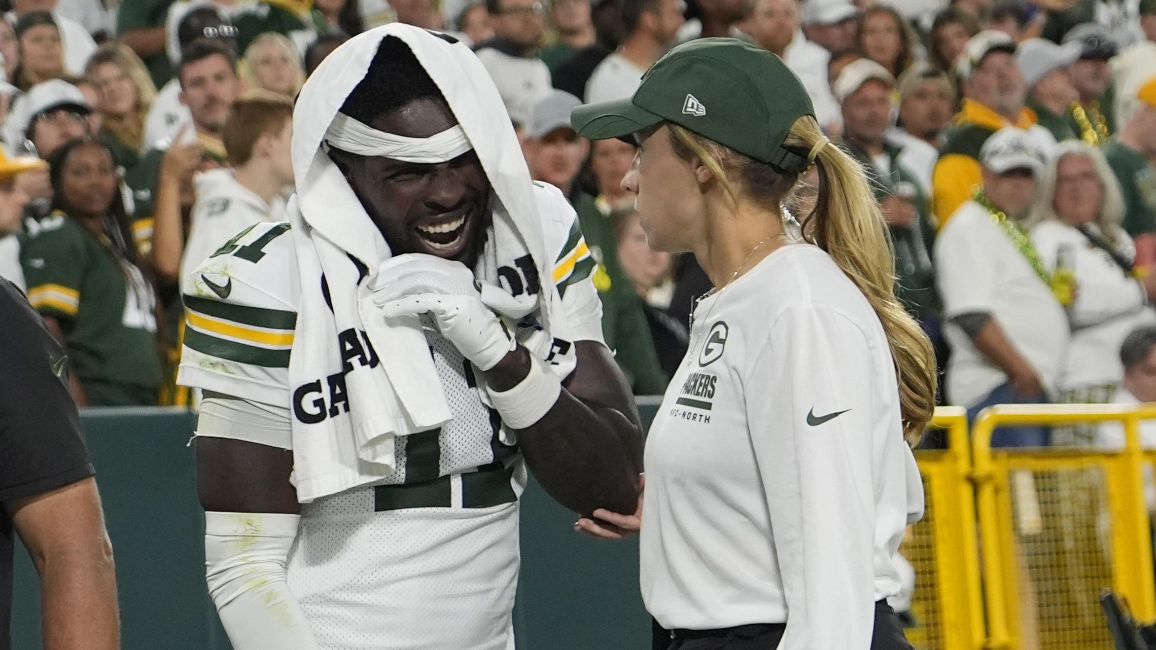 Commanders Packers Football