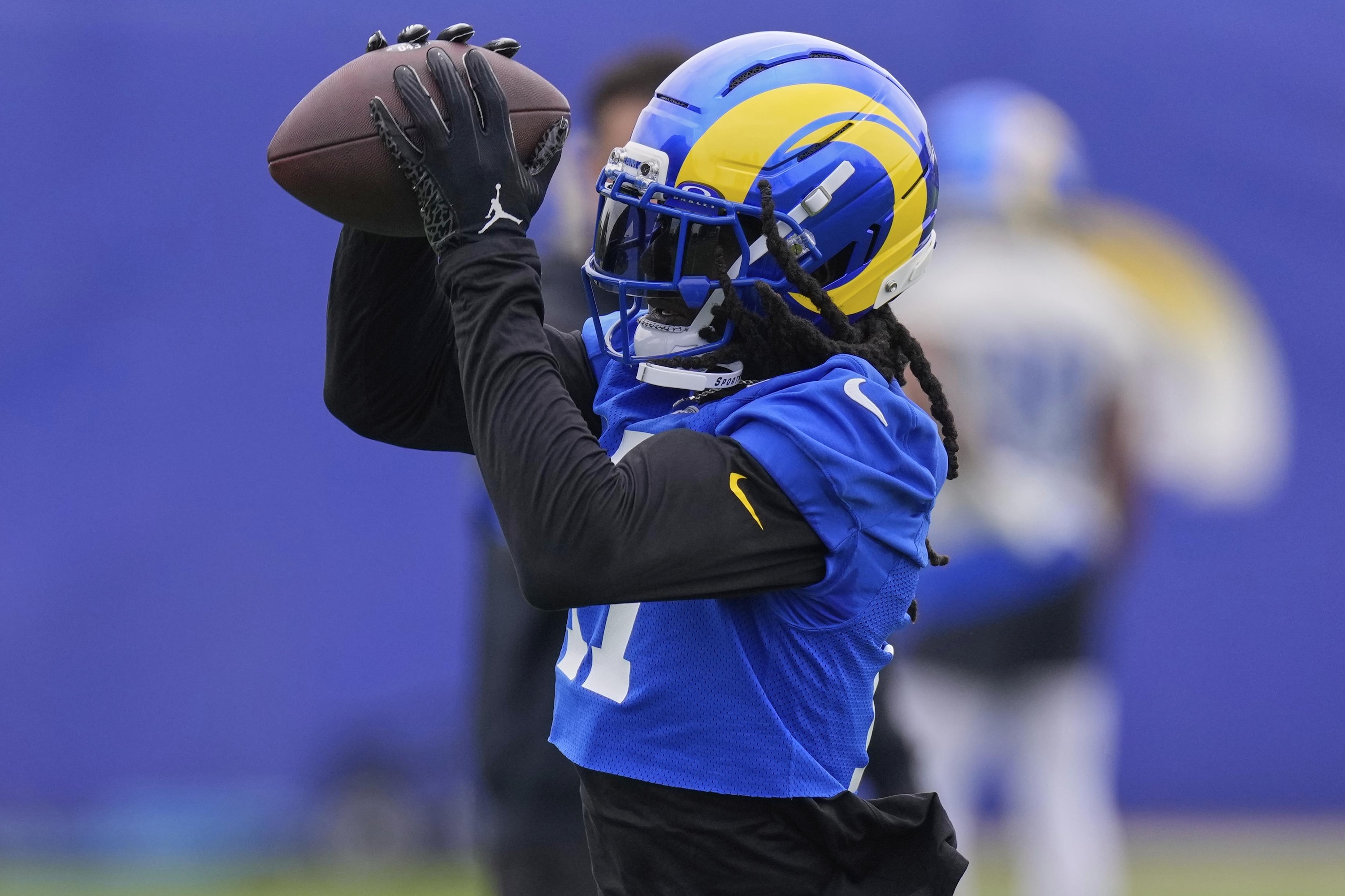 Davante Adams Reportedly 'Feels Like He's Living in Luxury' with Rams After Contract