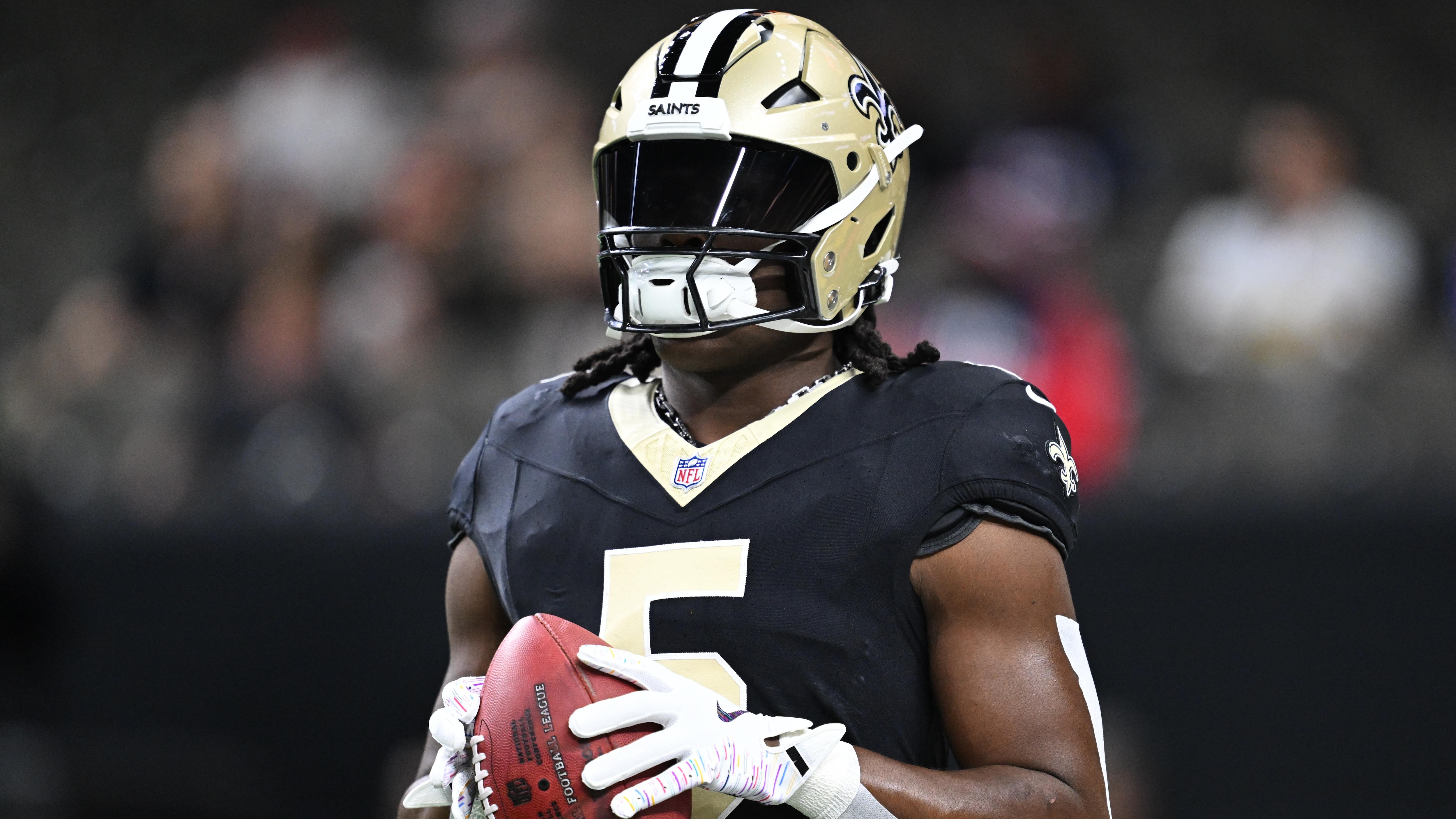 Patriots Saints Football