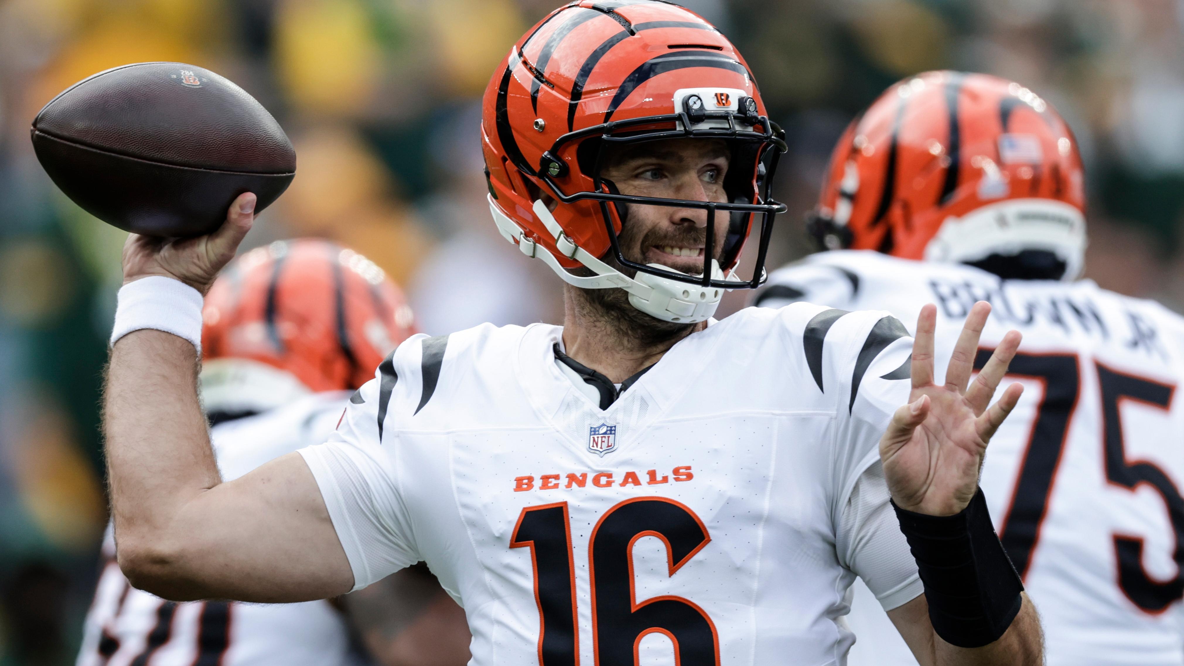 Bengals Packers Football