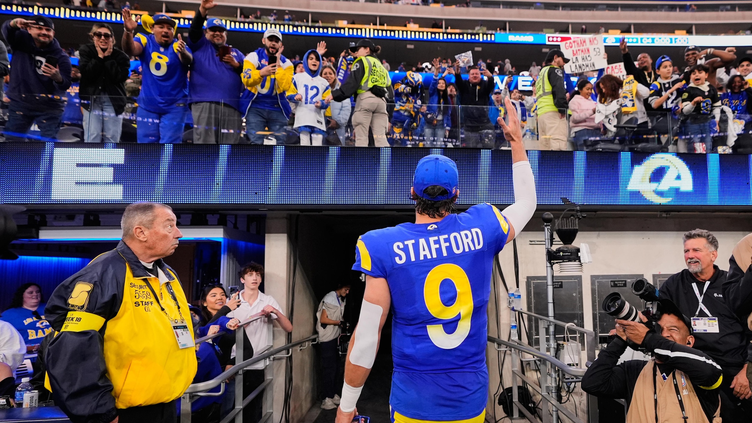 Cardinals Rams Football