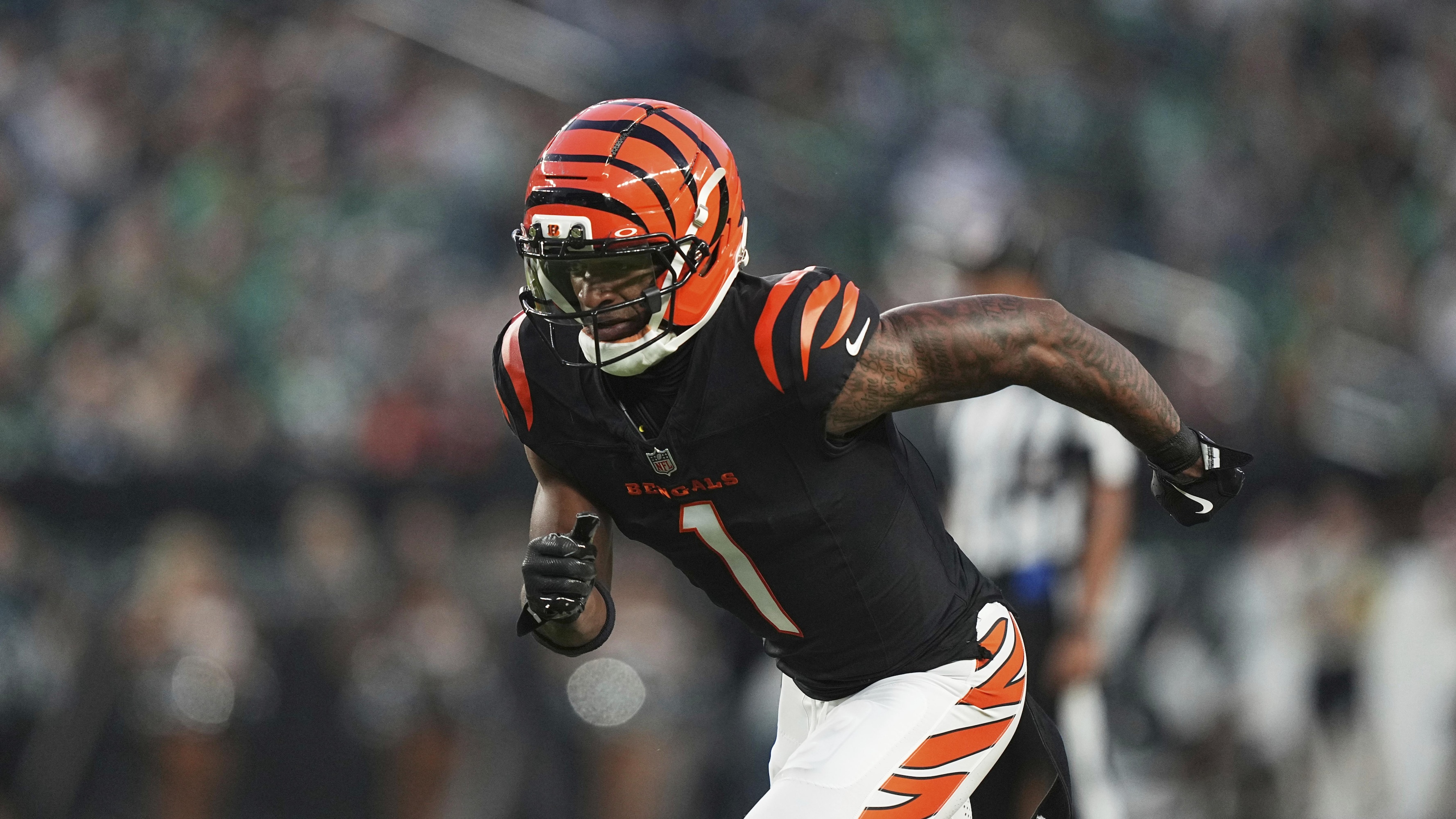 NFL Execs Vote Ja'Marr Chase Best Offensive Player, 'Can Score Literally Every Time'